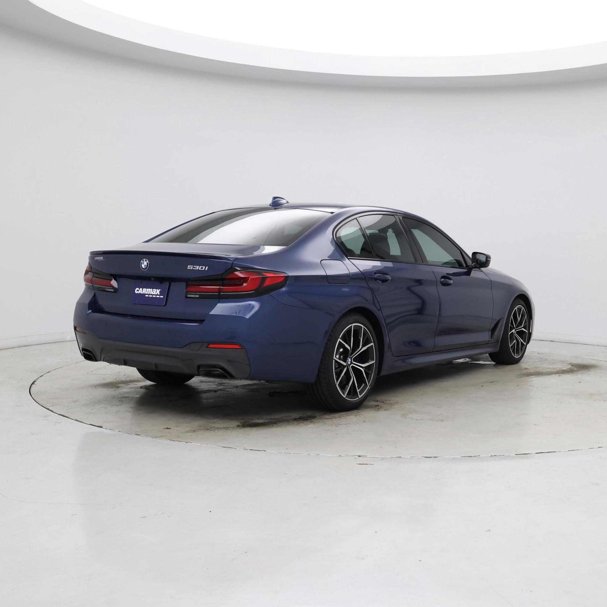 Thumbnail: 2023 BMW 5 Series - 8