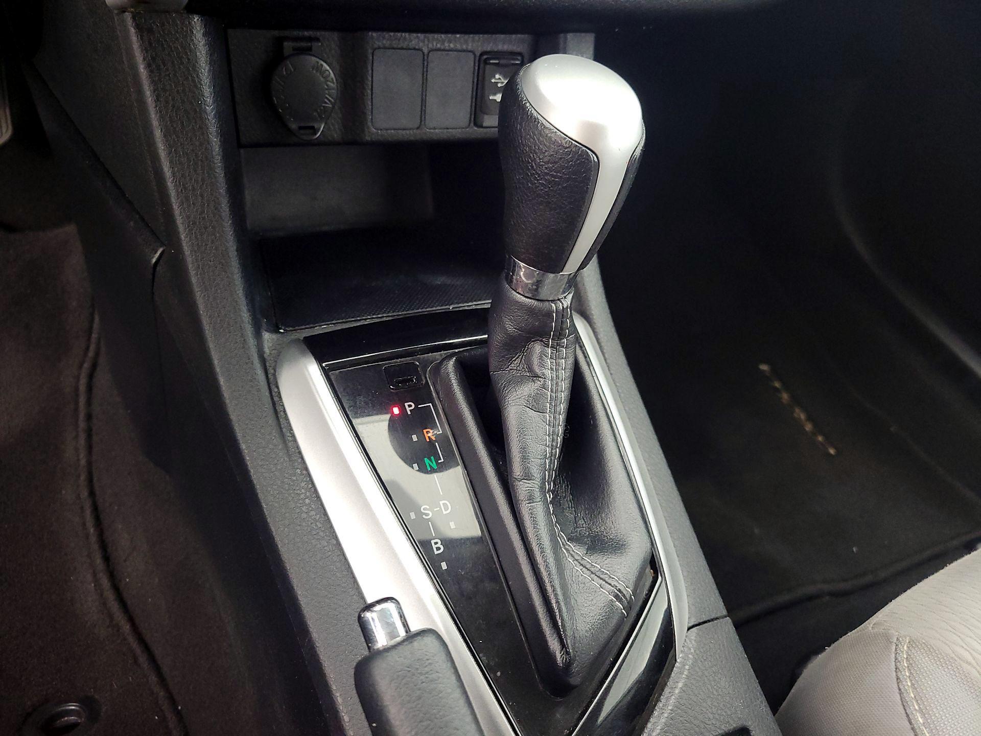 Thumbnail: 2019 Toyota Corolla - 17