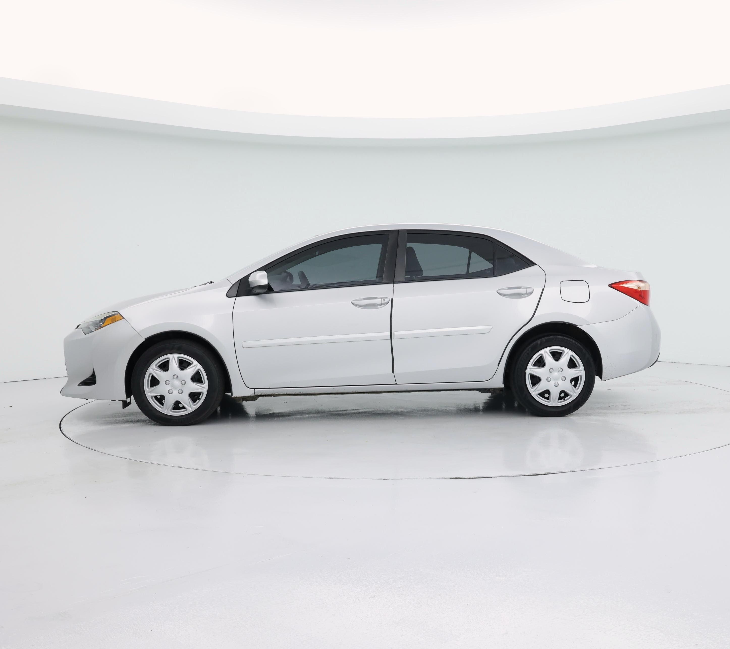 Thumbnail: 2019 Toyota Corolla - 3