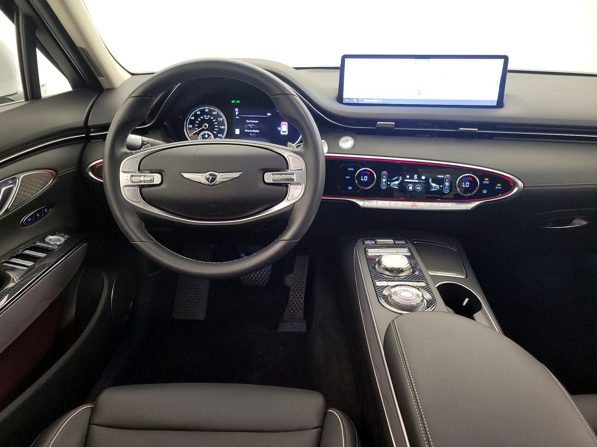 Thumbnail: 2023 Genesis GV70 - 10