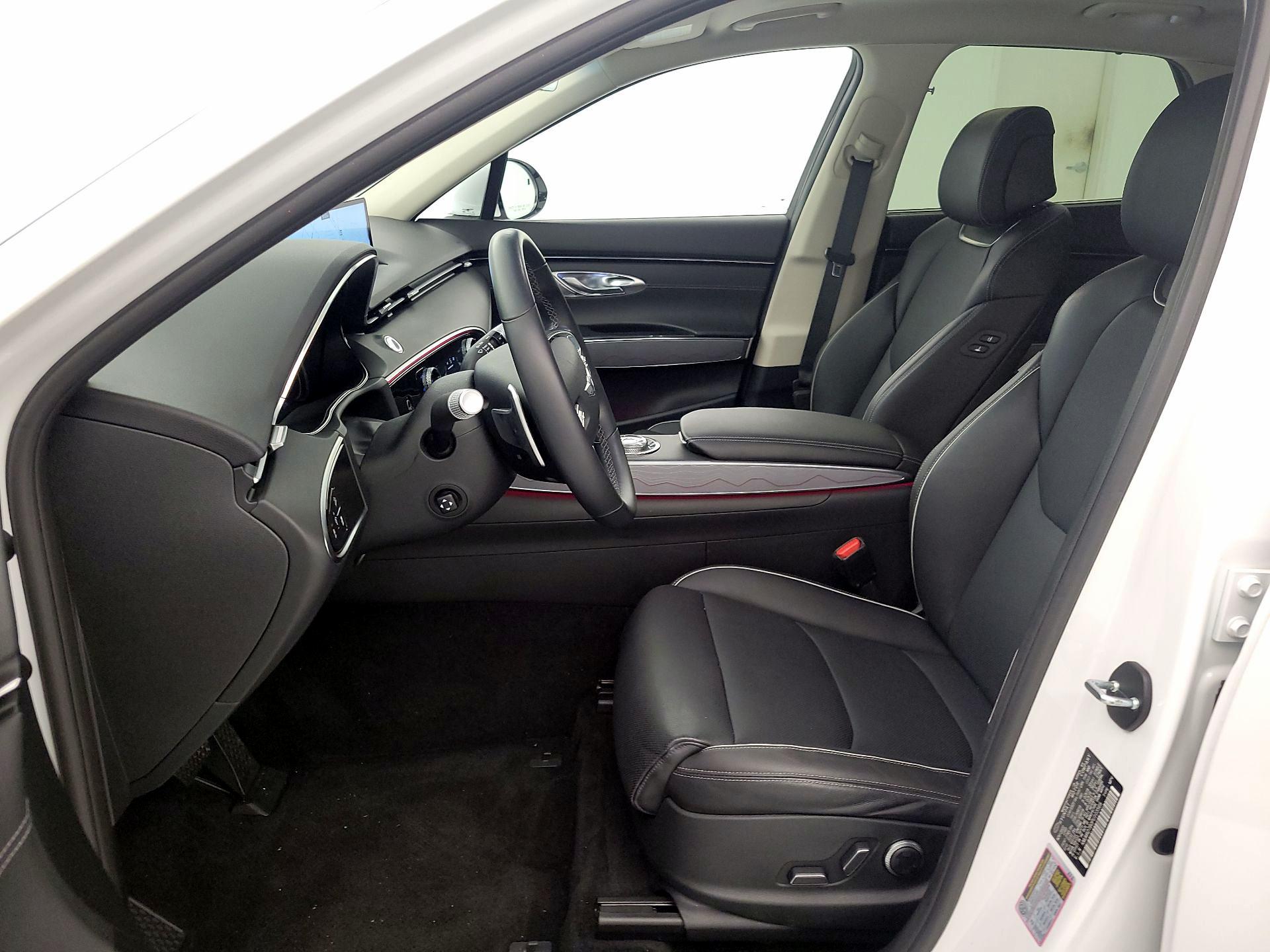 Thumbnail: 2023 Genesis GV70 - 11