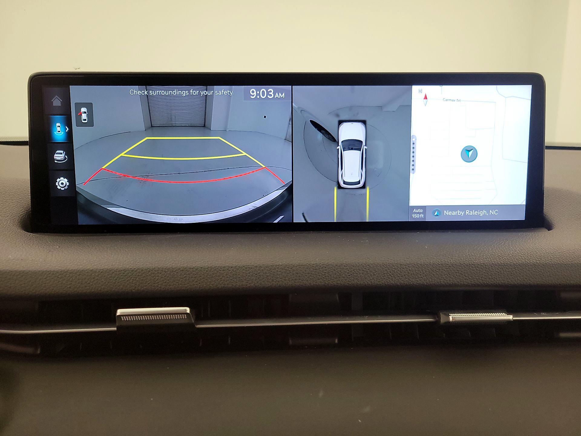 Thumbnail: 2023 Genesis GV70 - 15