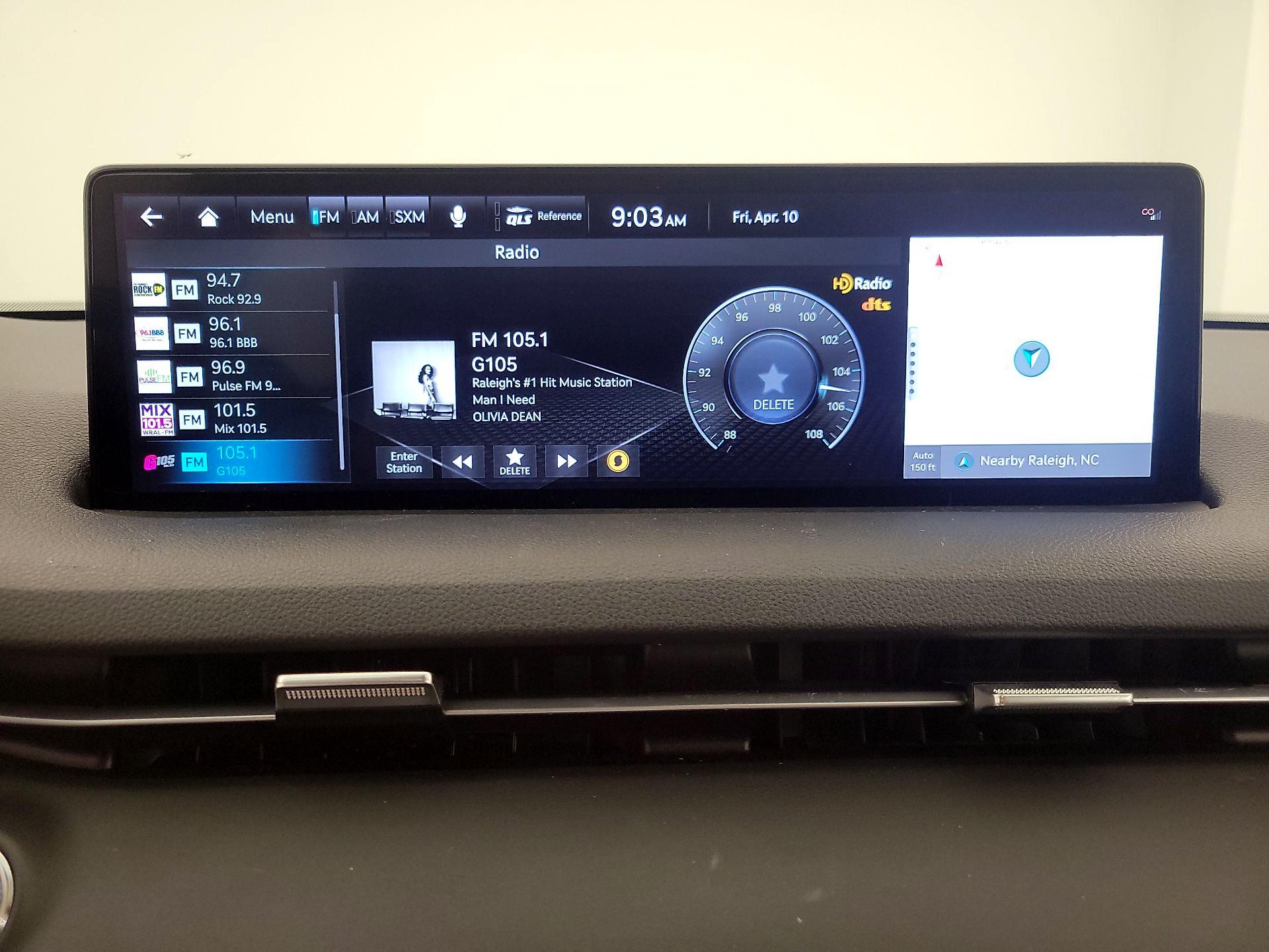 Thumbnail: 2023 Genesis GV70 - 16