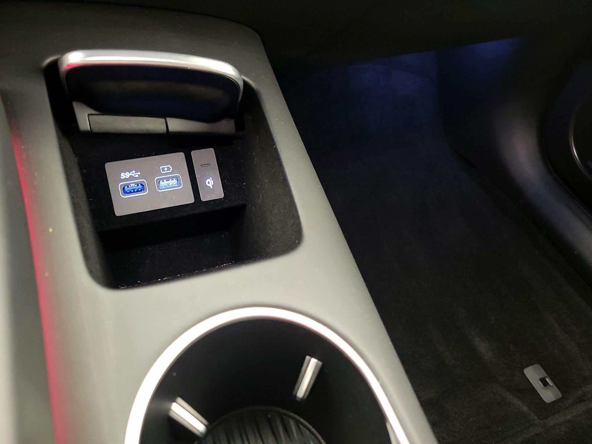 Thumbnail: 2023 Genesis GV70 - 19