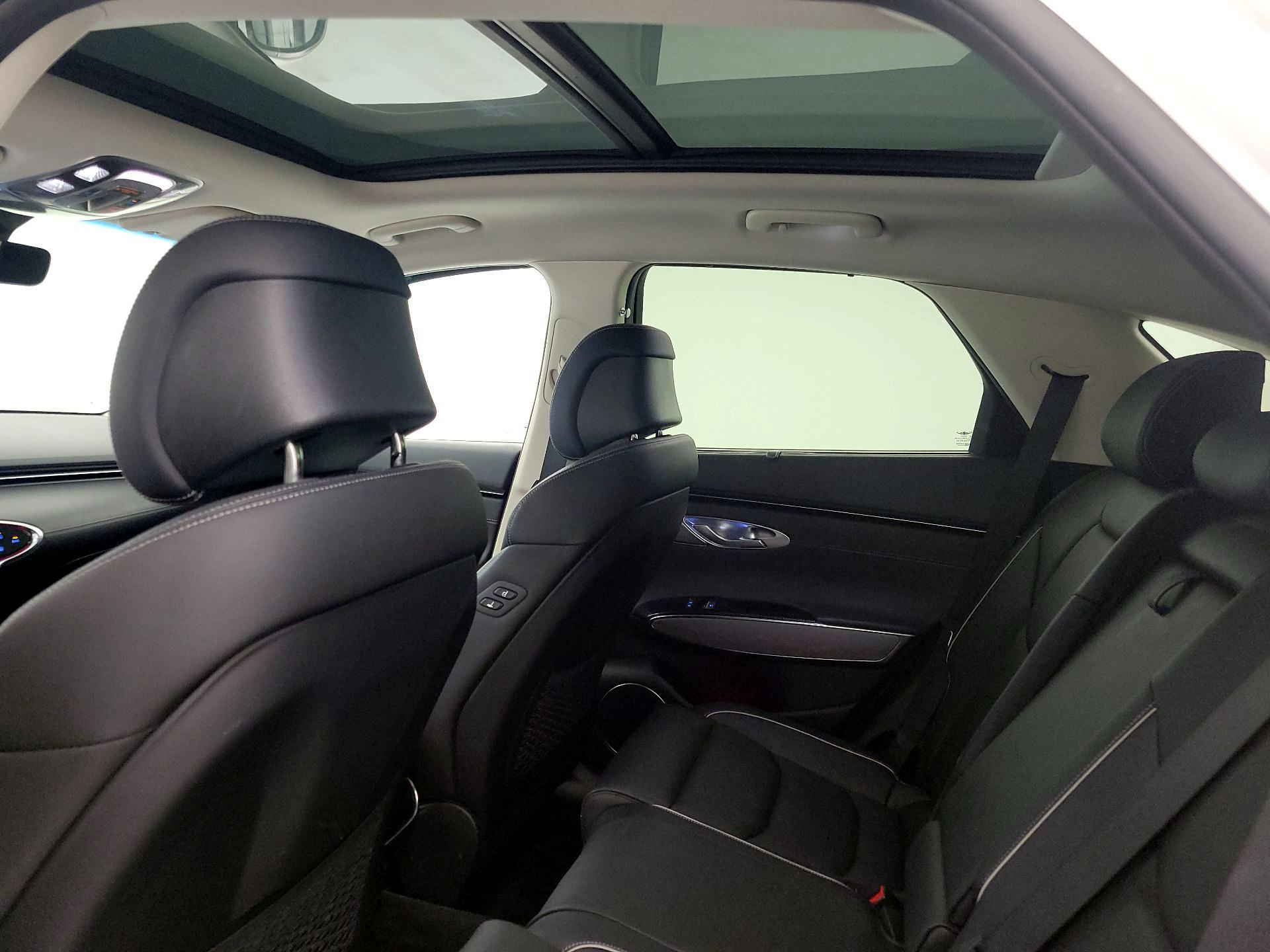 Thumbnail: 2023 Genesis GV70 - 20