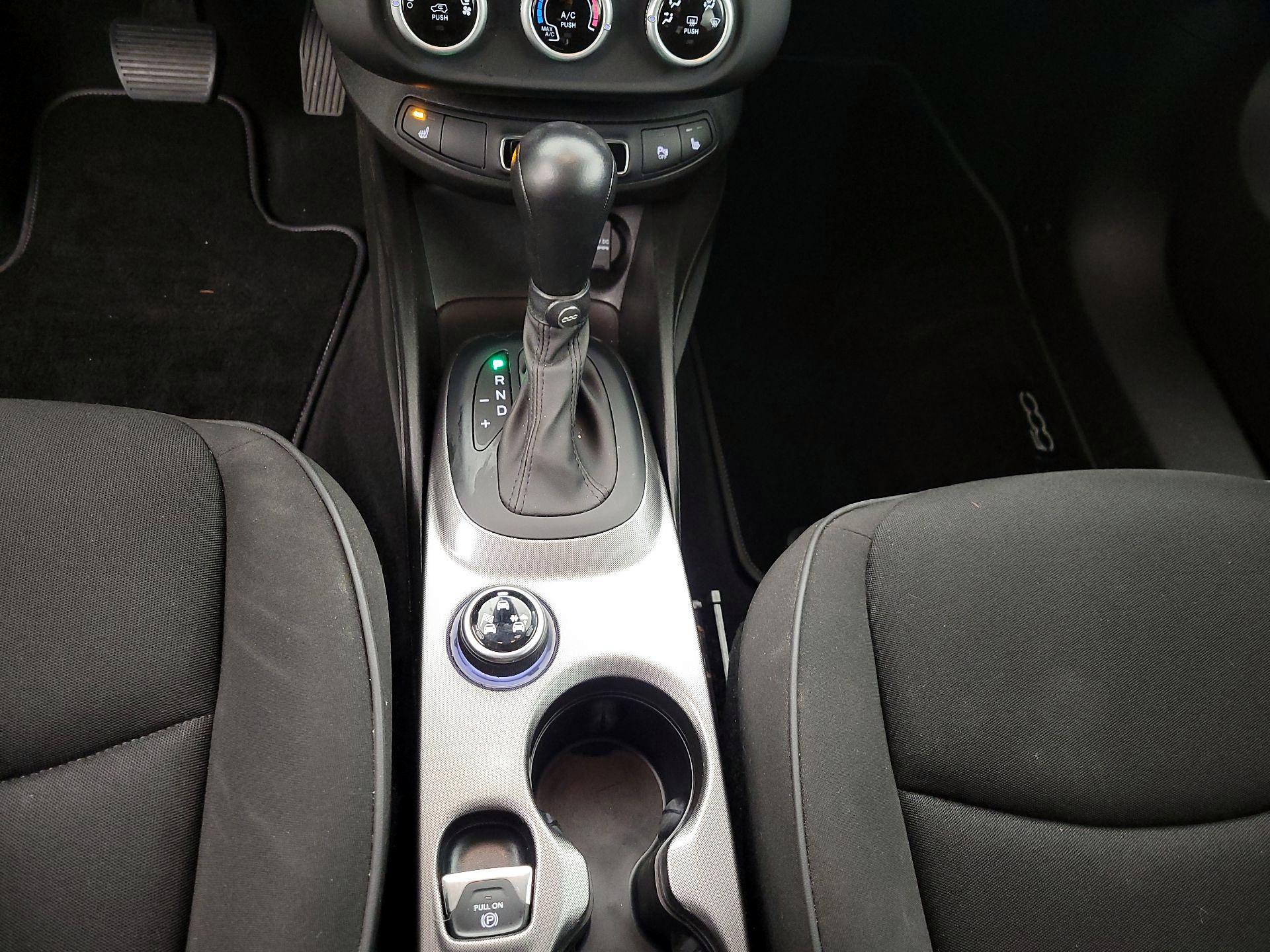 Thumbnail: 2023 Fiat 500X - 17