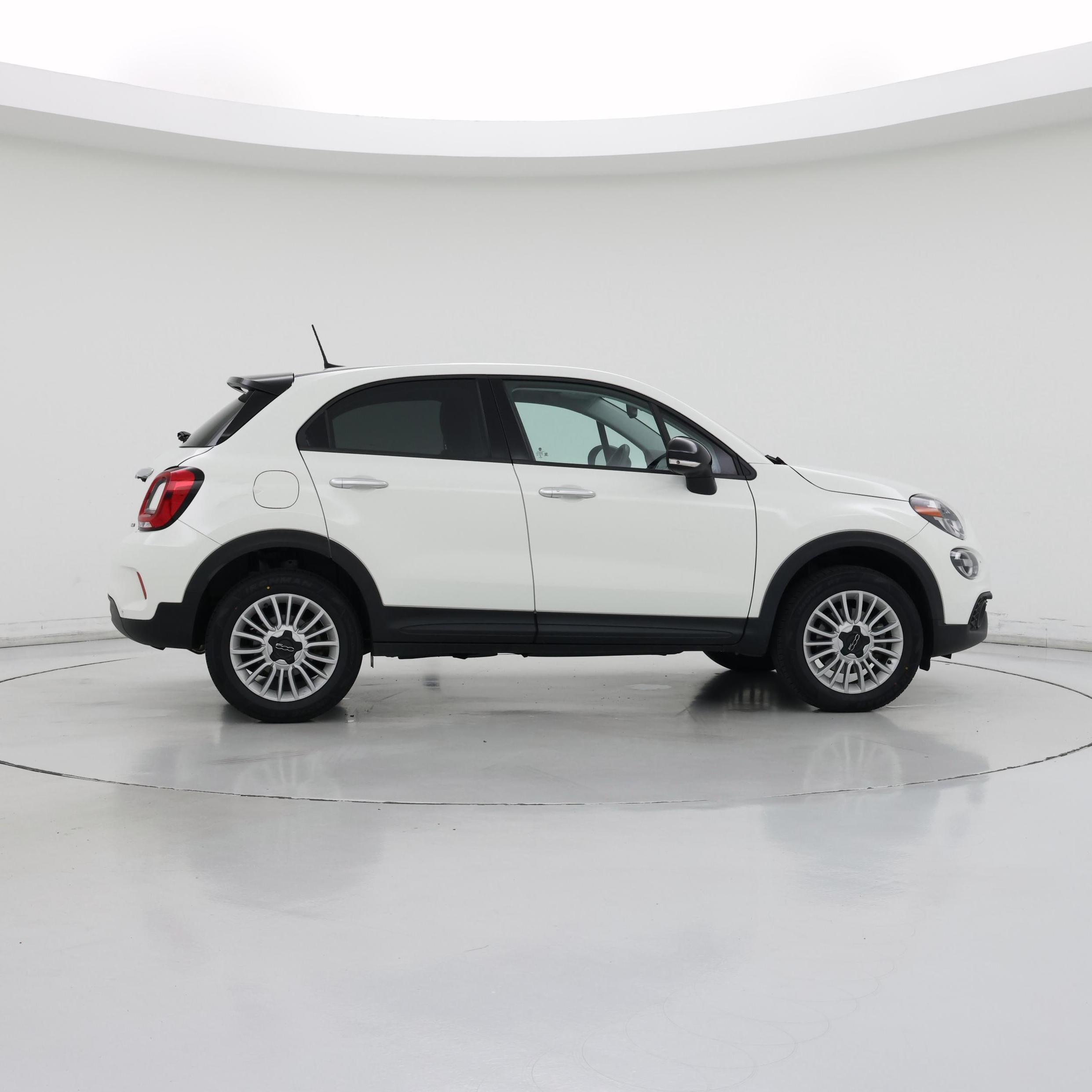 Thumbnail: 2023 Fiat 500X - 7
