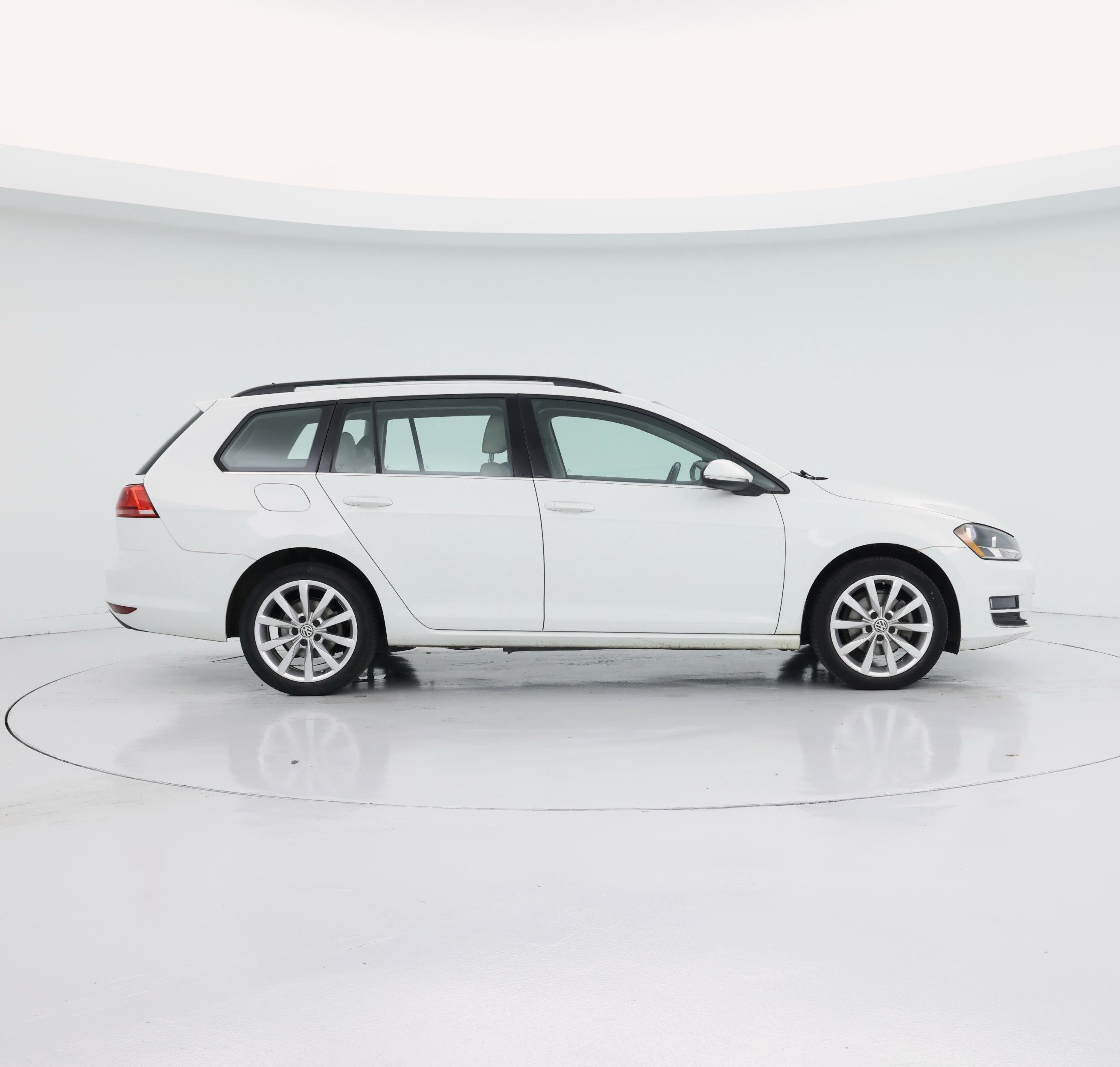 Thumbnail: 2016 Volkswagen Golf - 7