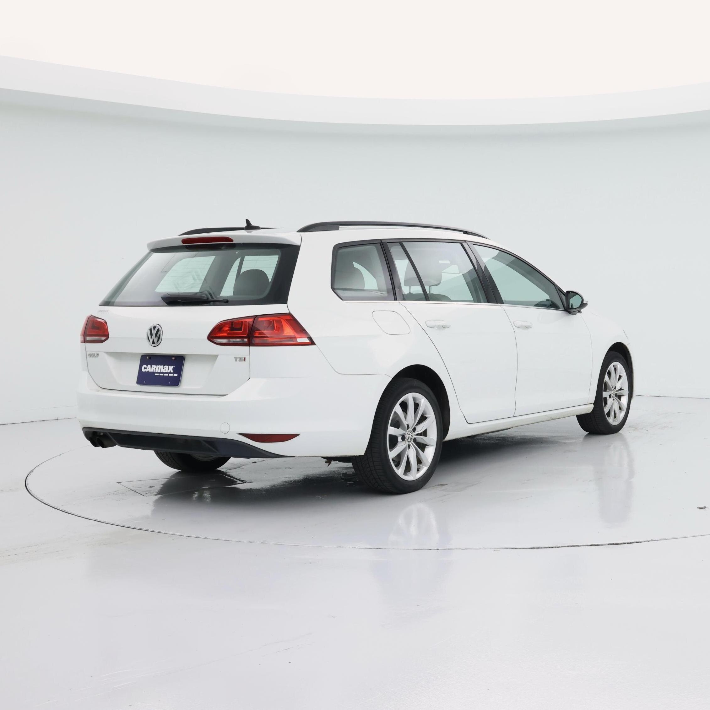 Thumbnail: 2016 Volkswagen Golf - 8