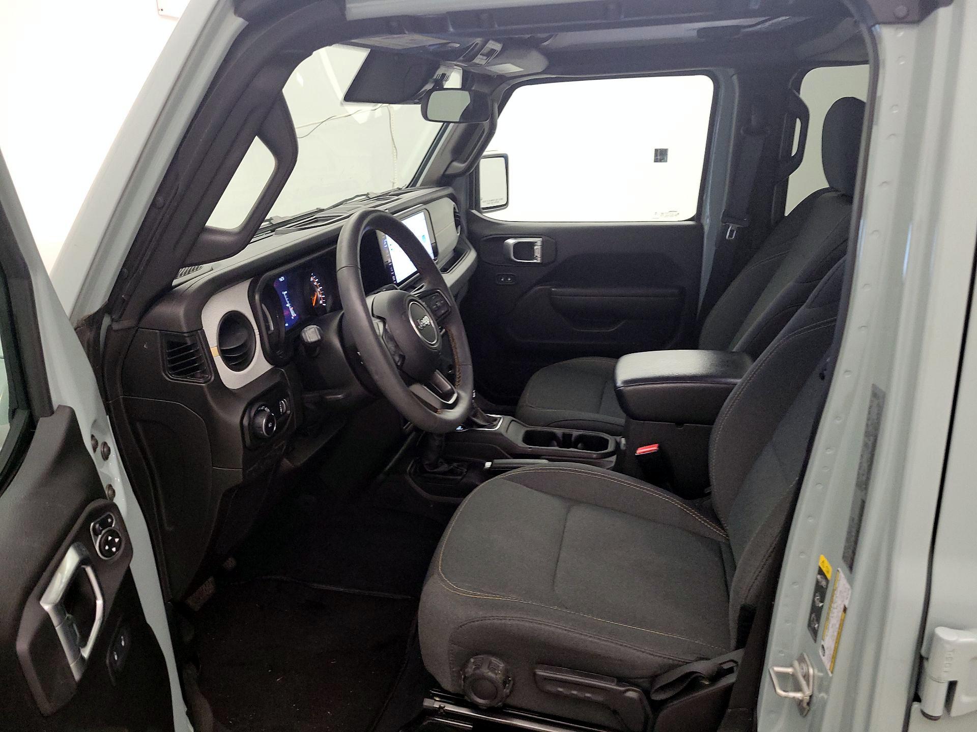 Thumbnail: 2024 Jeep Wrangler - 11