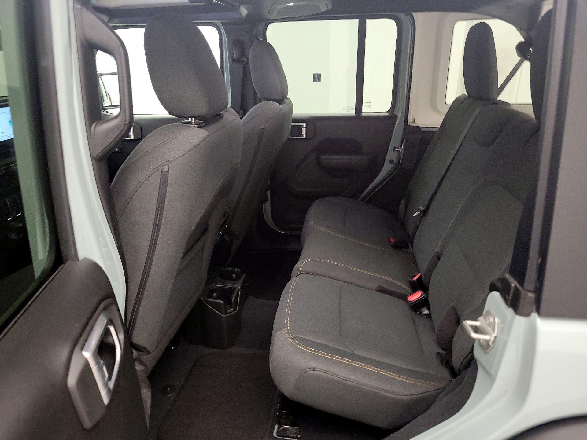 Thumbnail: 2024 Jeep Wrangler - 19