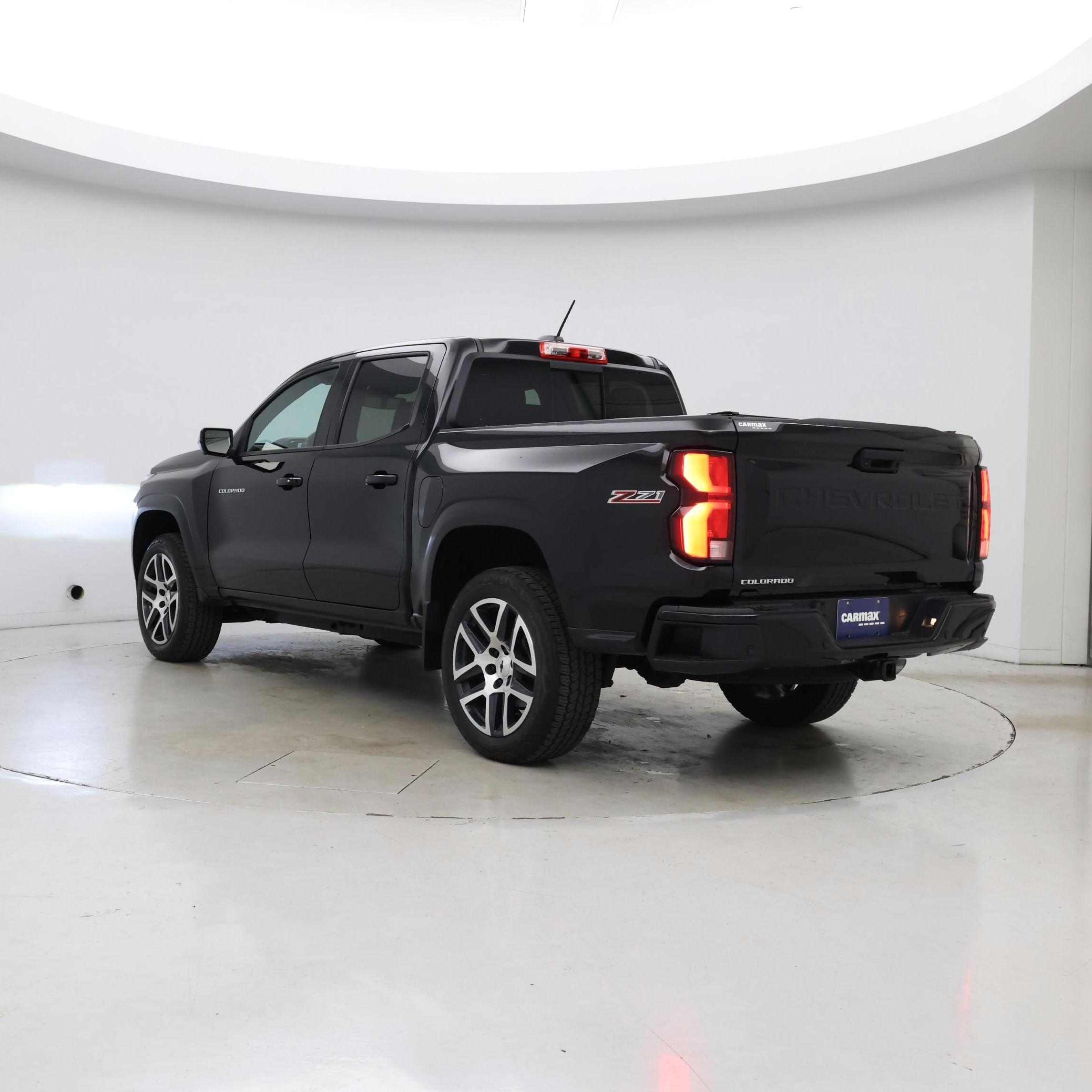 Thumbnail: 2024 Chevrolet Colorado - 2