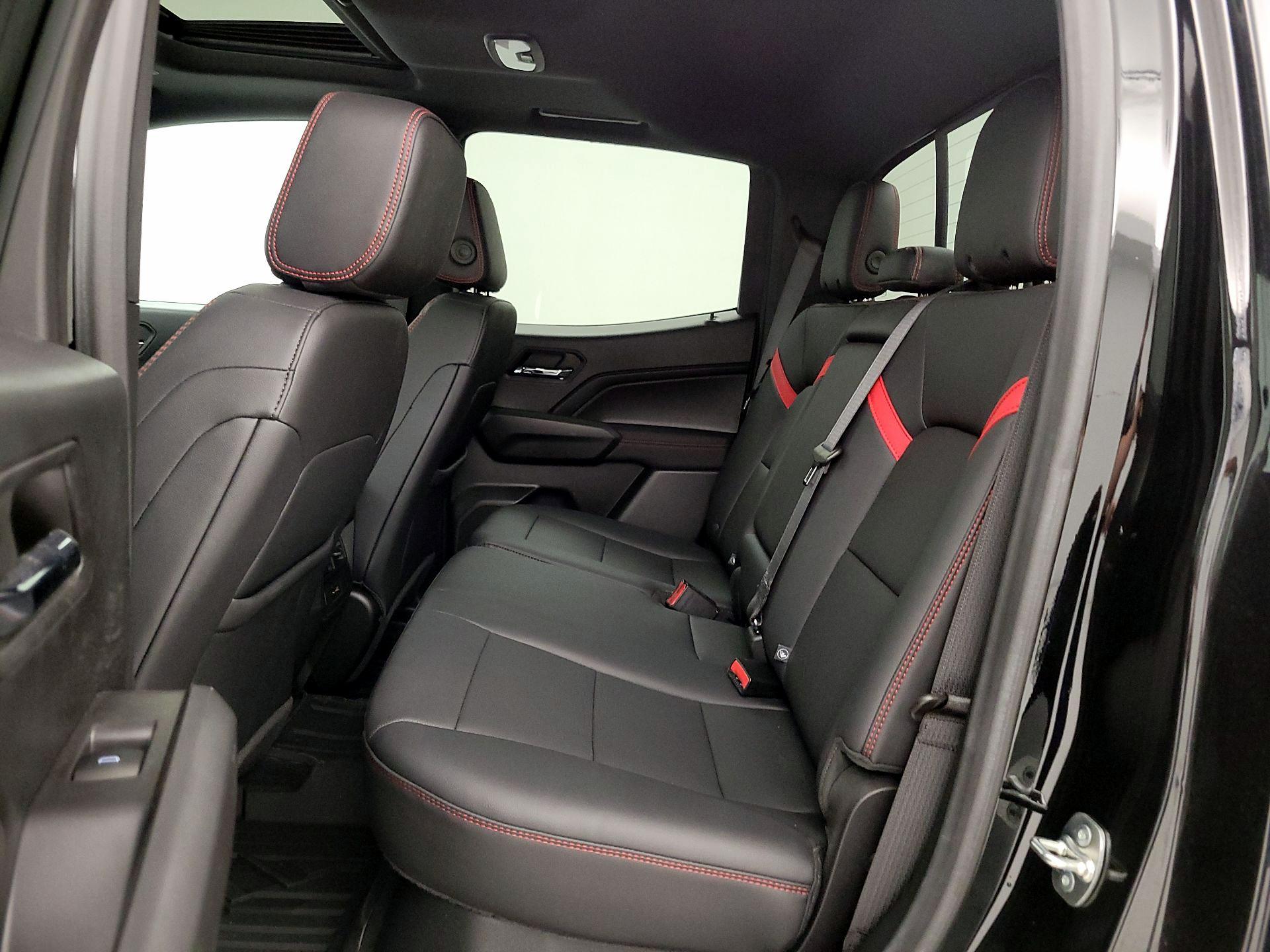 Thumbnail: 2024 Chevrolet Colorado - 20