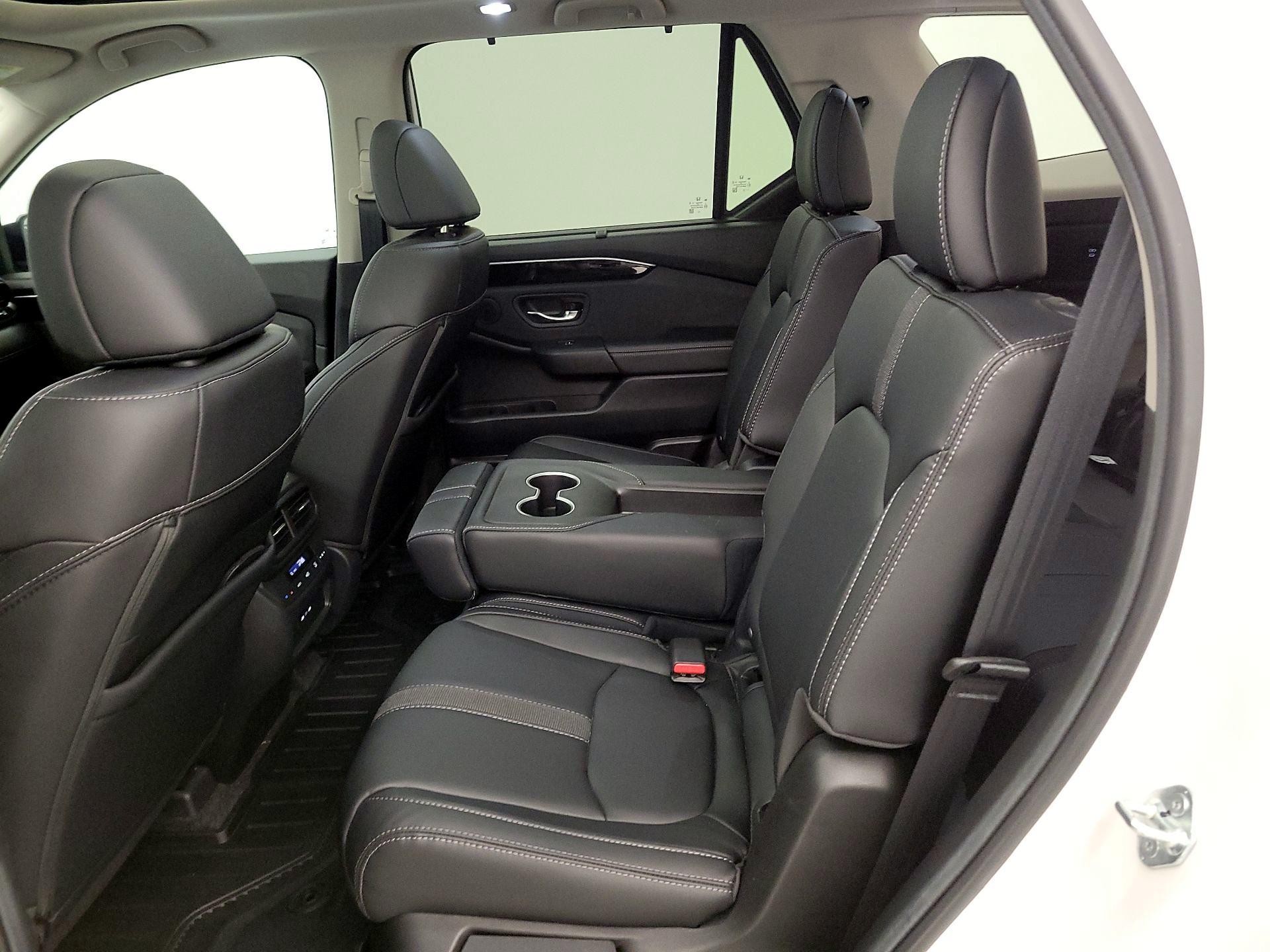 Thumbnail: 2025 Honda Pilot - 20