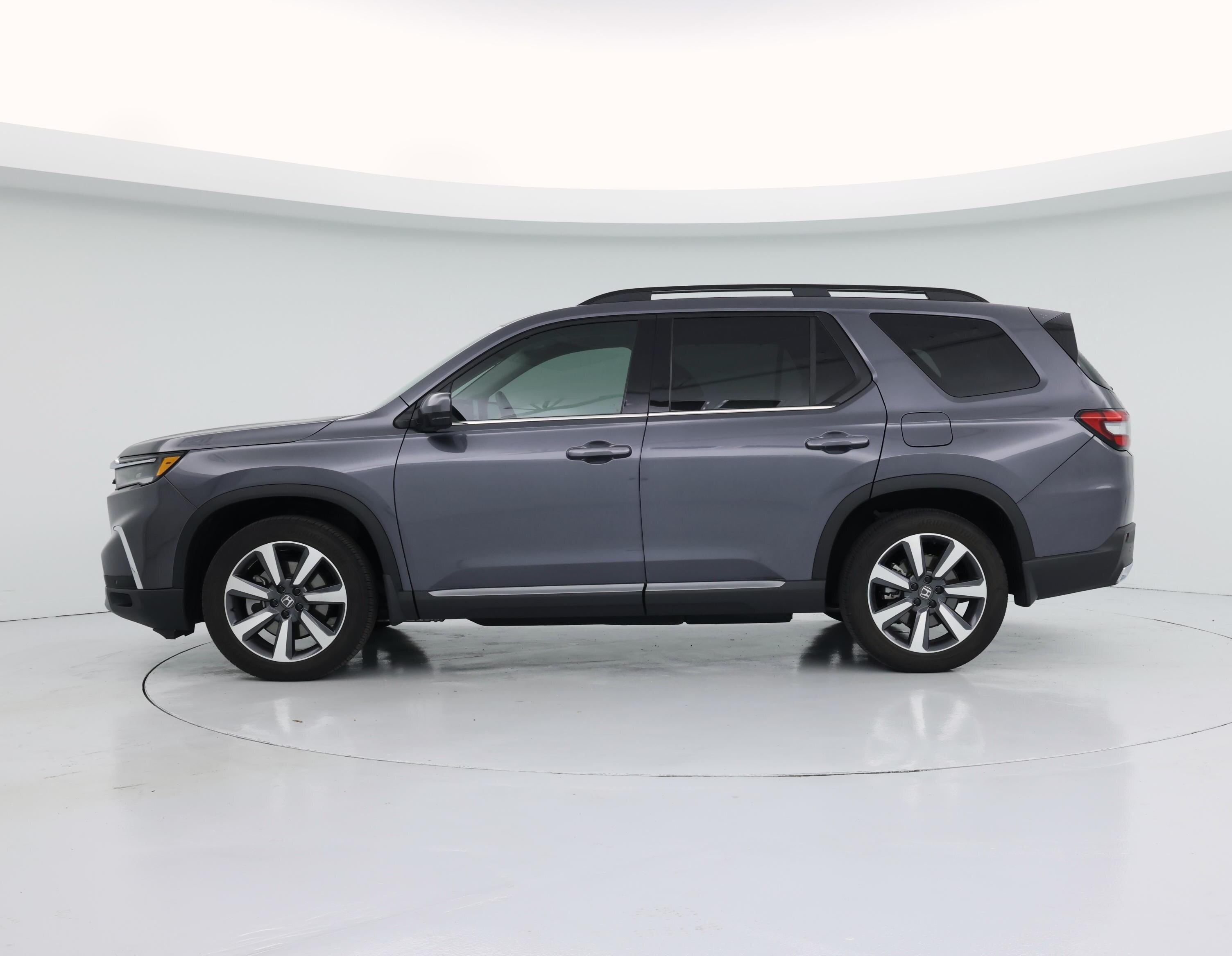 Thumbnail: 2023 Honda Pilot - 3