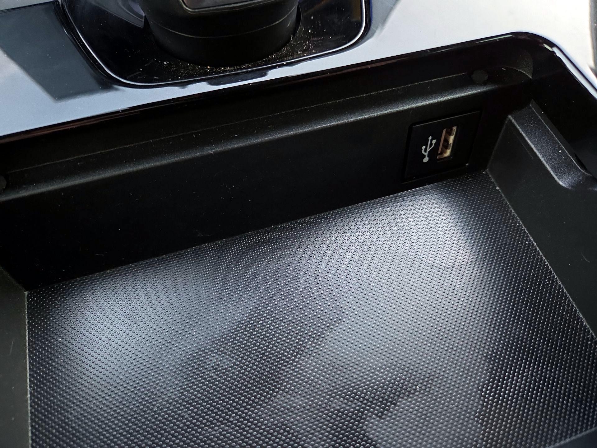 Thumbnail: 2025 Subaru Solterra - 18