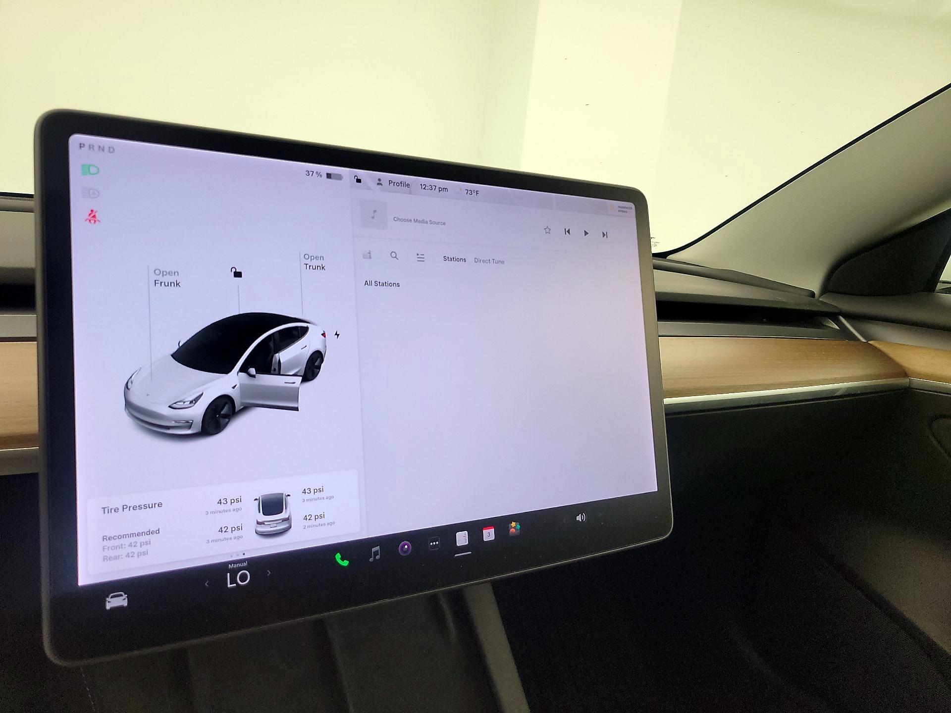 Thumbnail: 2021 Tesla Model 3 - 15
