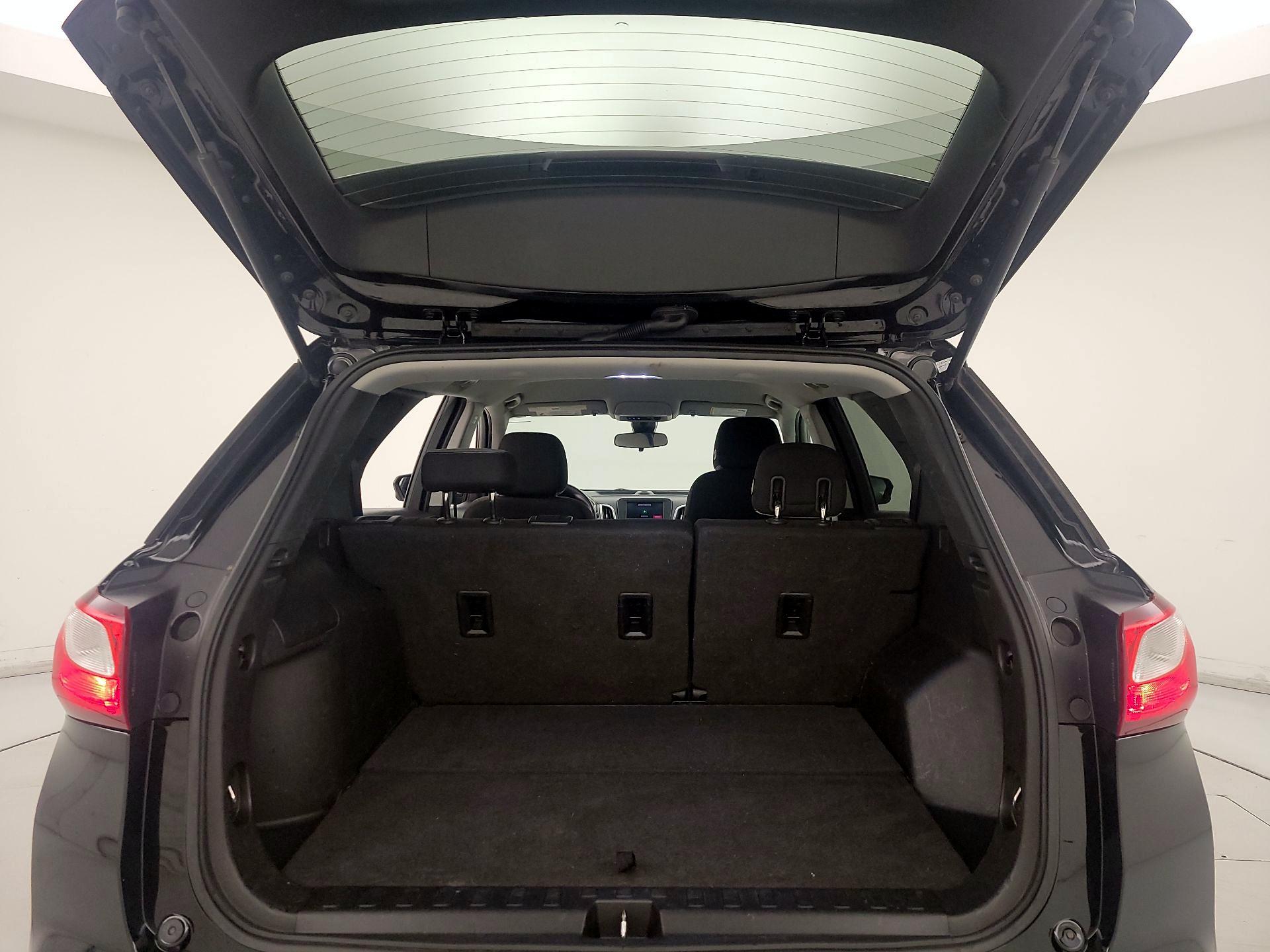 Thumbnail: 2020 Chevrolet Equinox - 20