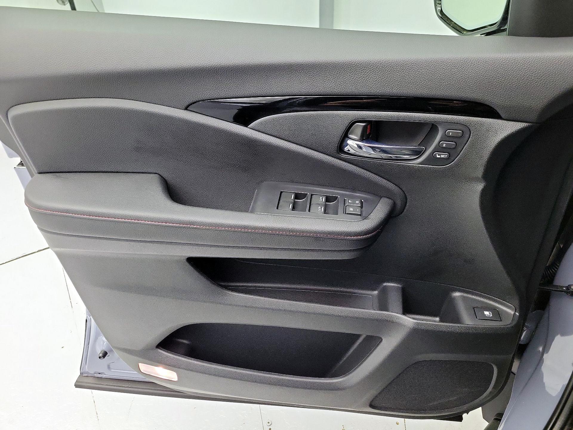 Thumbnail: 2026 Honda Ridgeline - 12