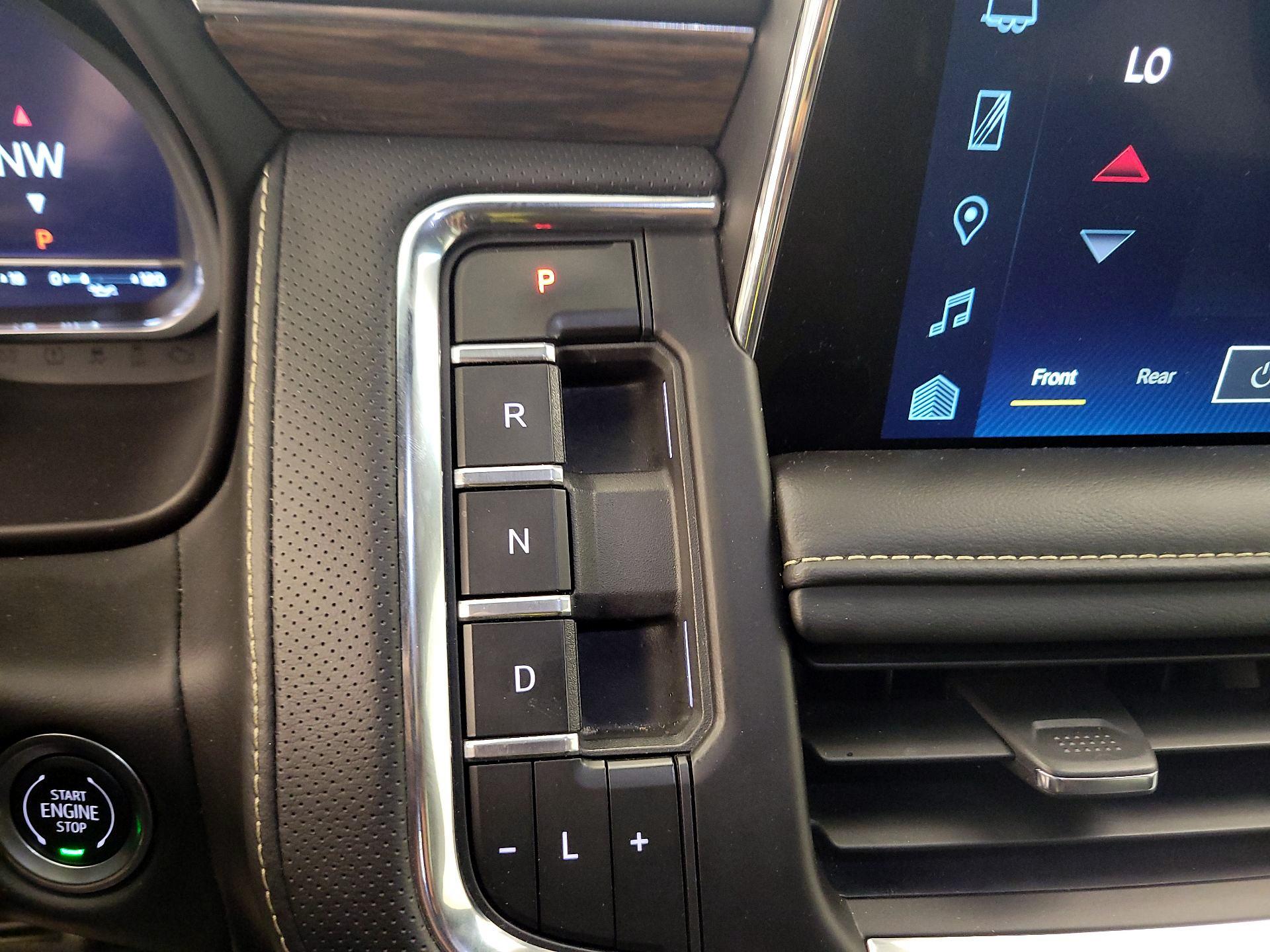 Thumbnail: 2024 Chevrolet Suburban - 17