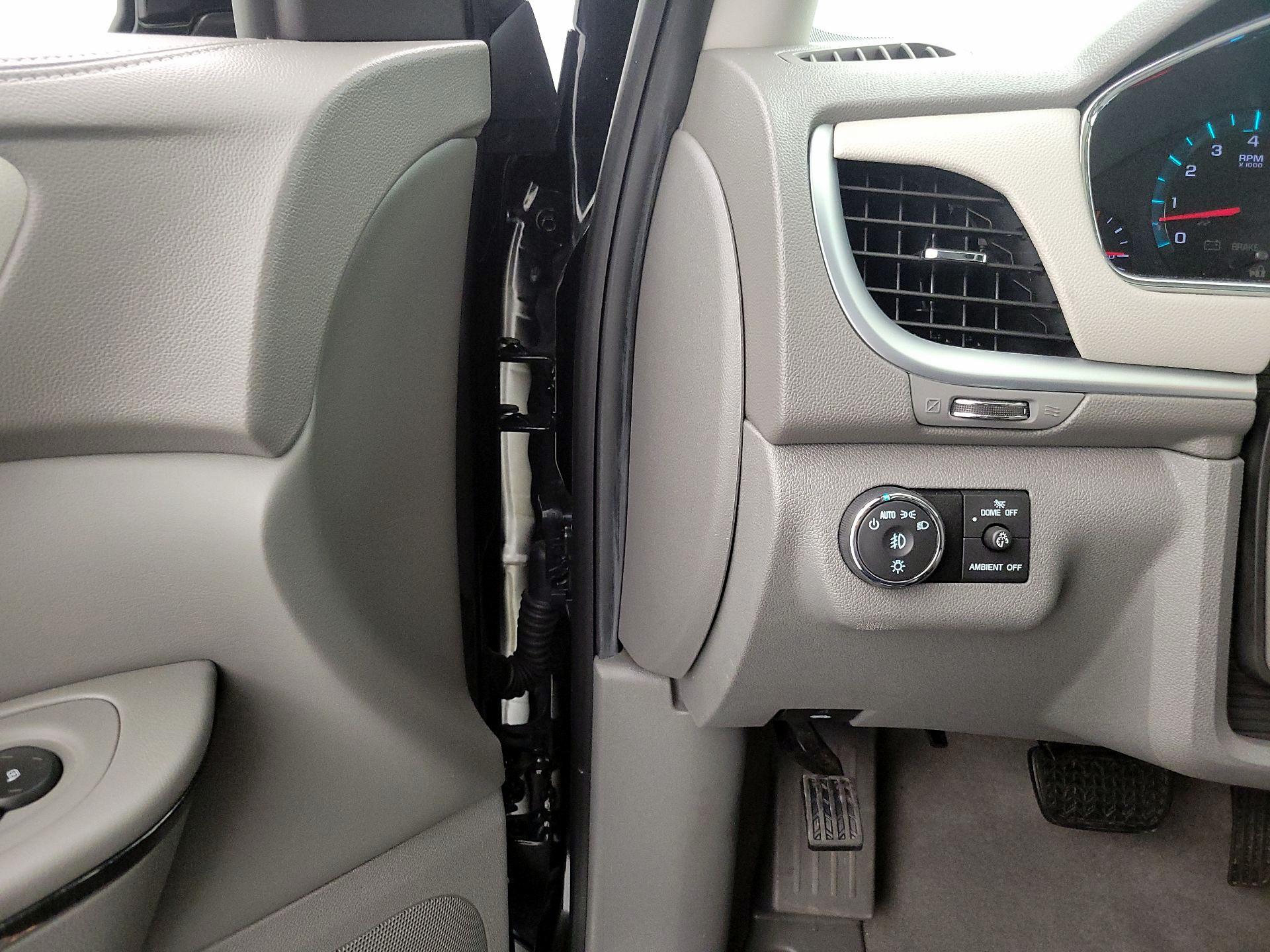 Thumbnail: 2016 Chevrolet Traverse - 13