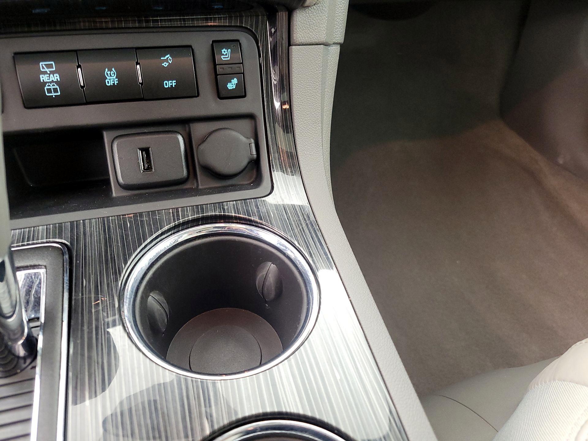 Thumbnail: 2016 Chevrolet Traverse - 19