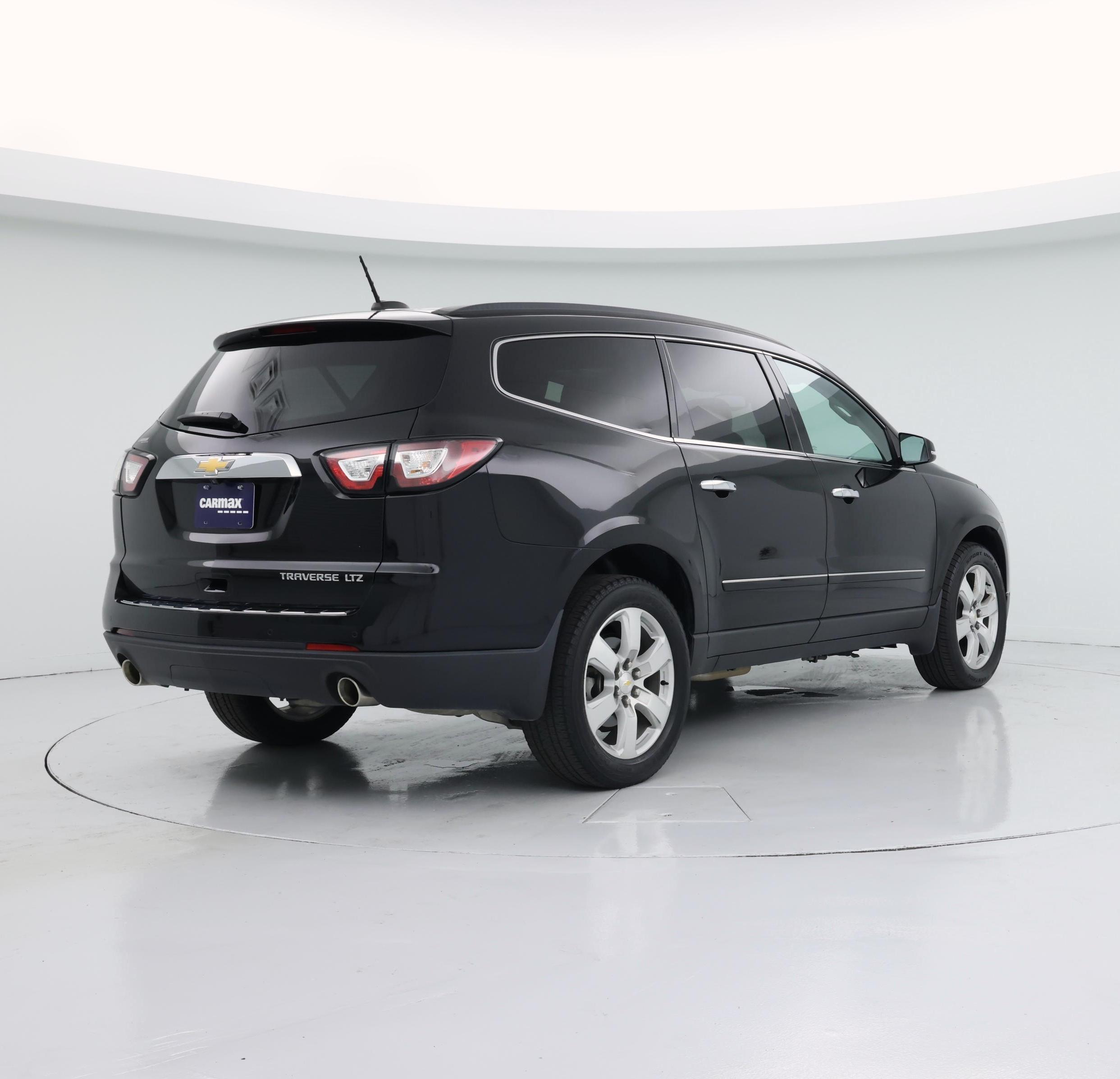 Thumbnail: 2016 Chevrolet Traverse - 8