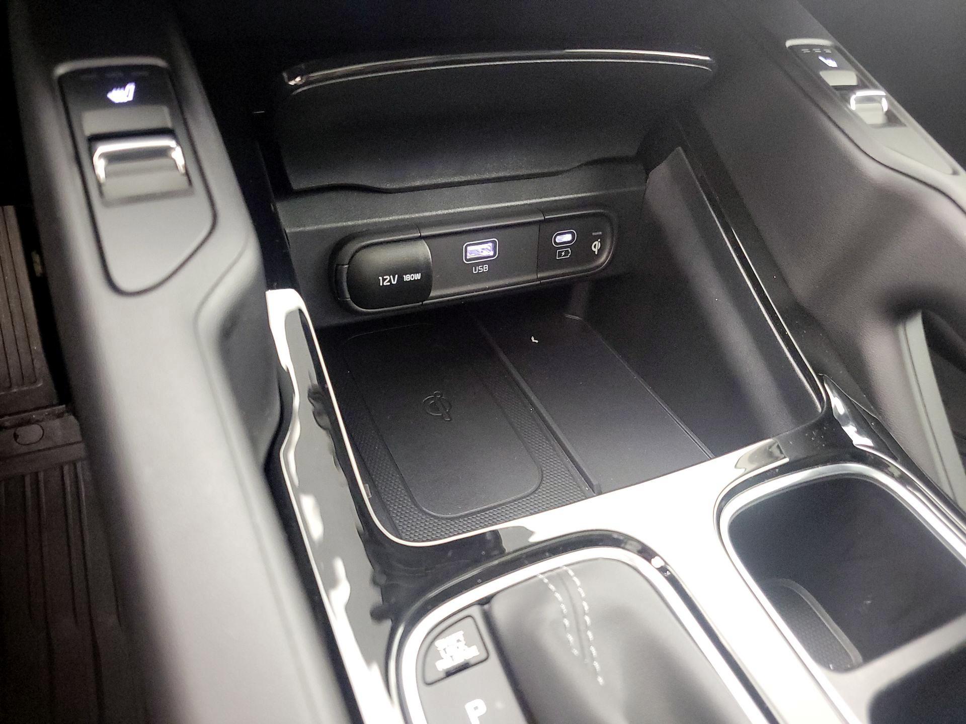 Thumbnail: 2025 Kia Telluride - 19