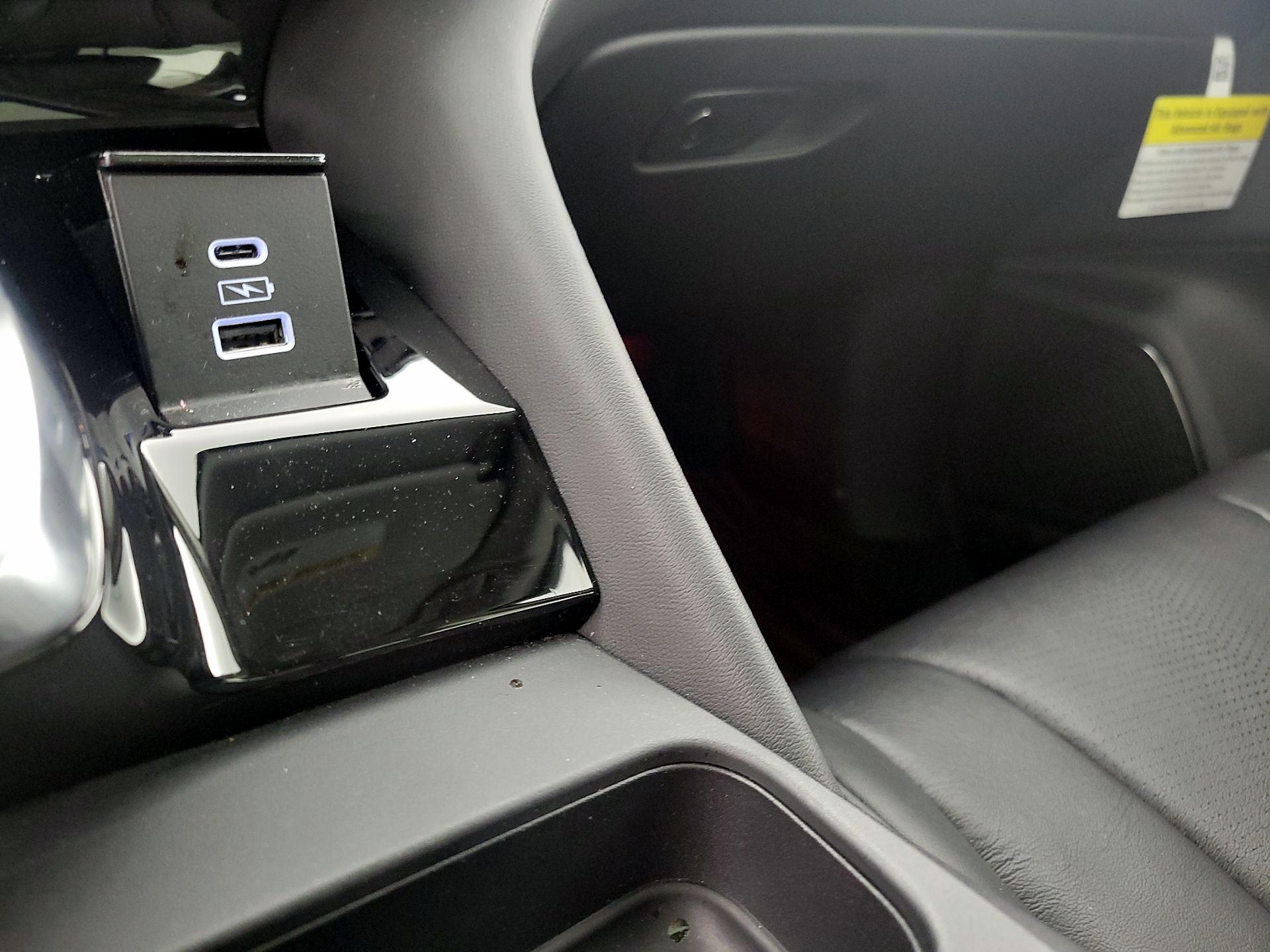 Thumbnail: 2025 Acura MDX - 19