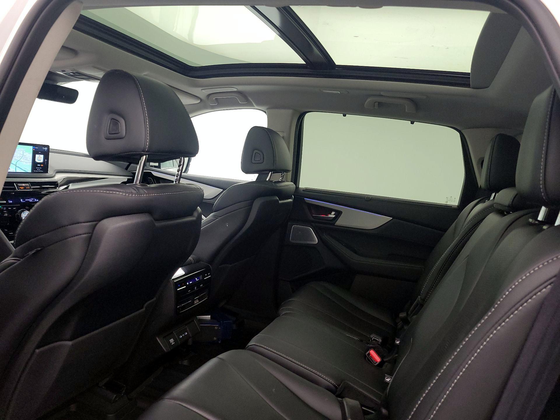 Thumbnail: 2025 Acura MDX - 20