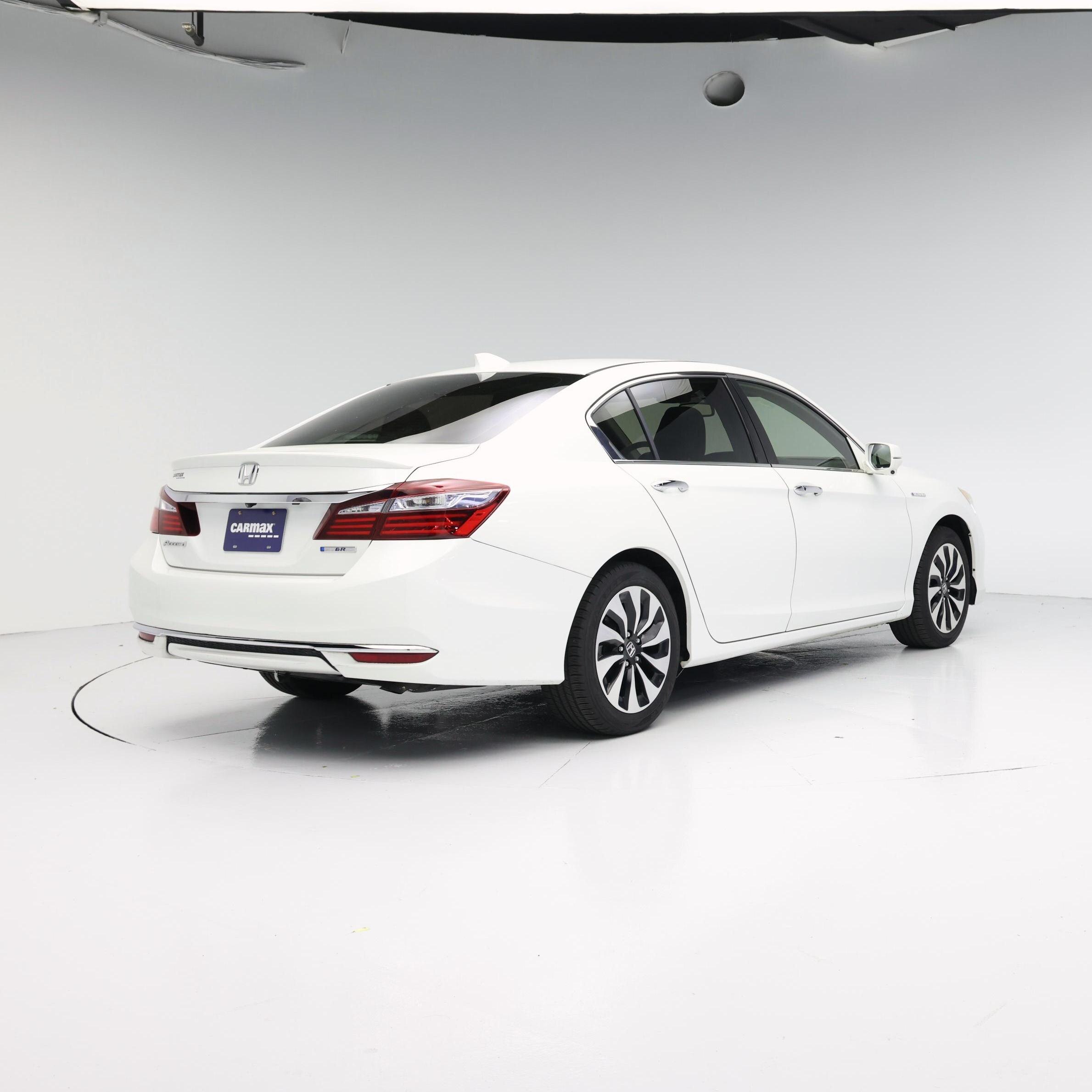Thumbnail: 2017 Honda Accord - 8
