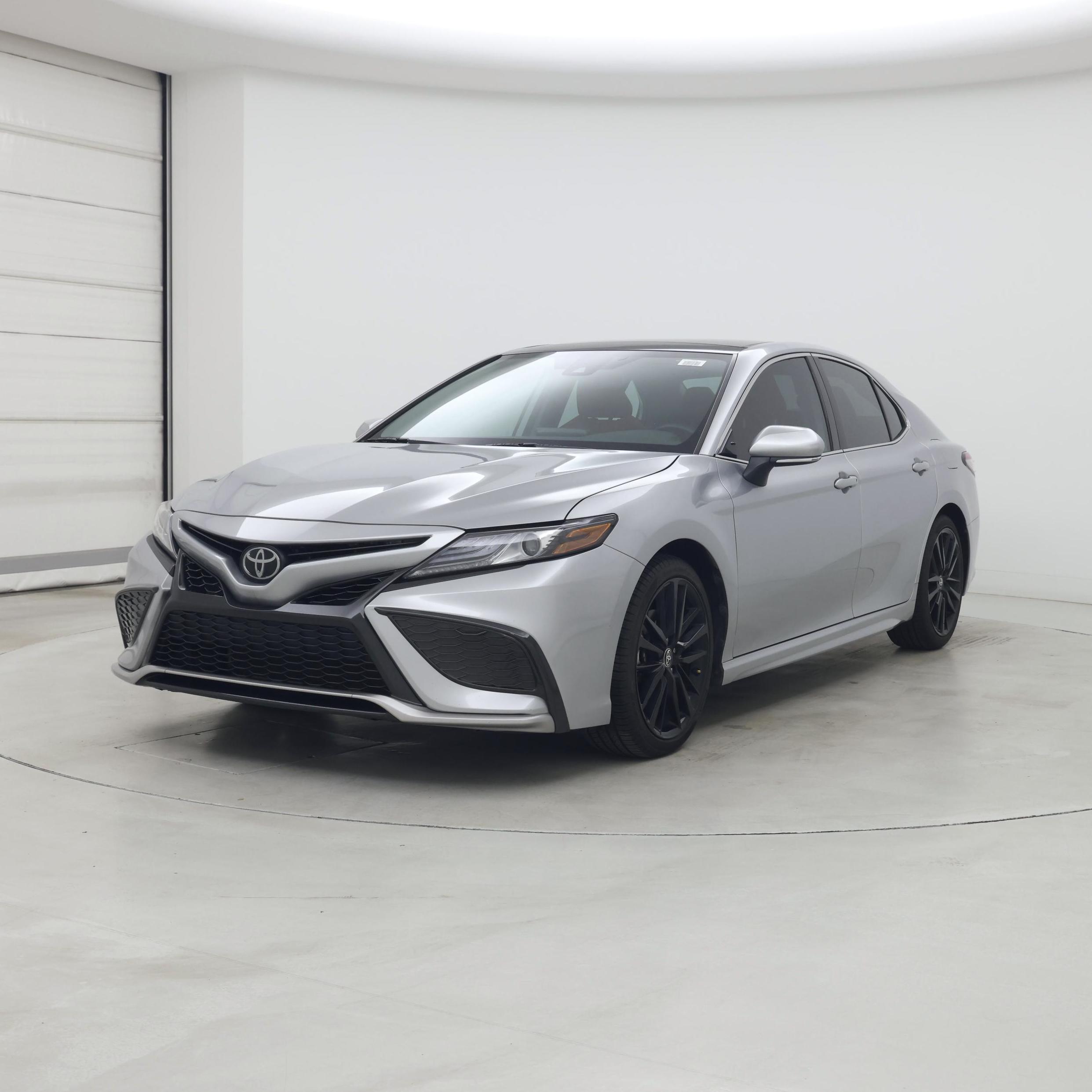 Thumbnail: 2022 Toyota Camry - 4