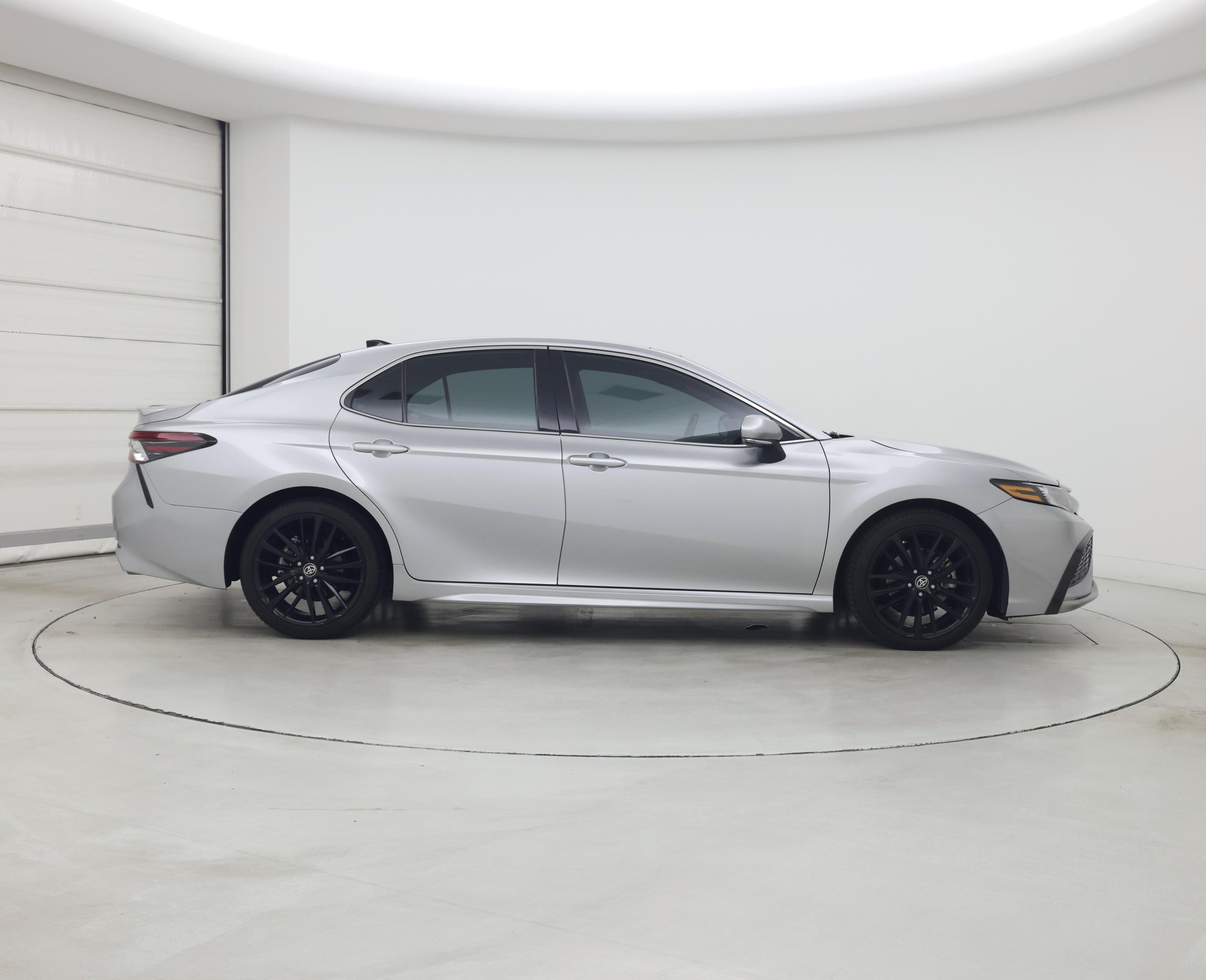 Thumbnail: 2022 Toyota Camry - 7