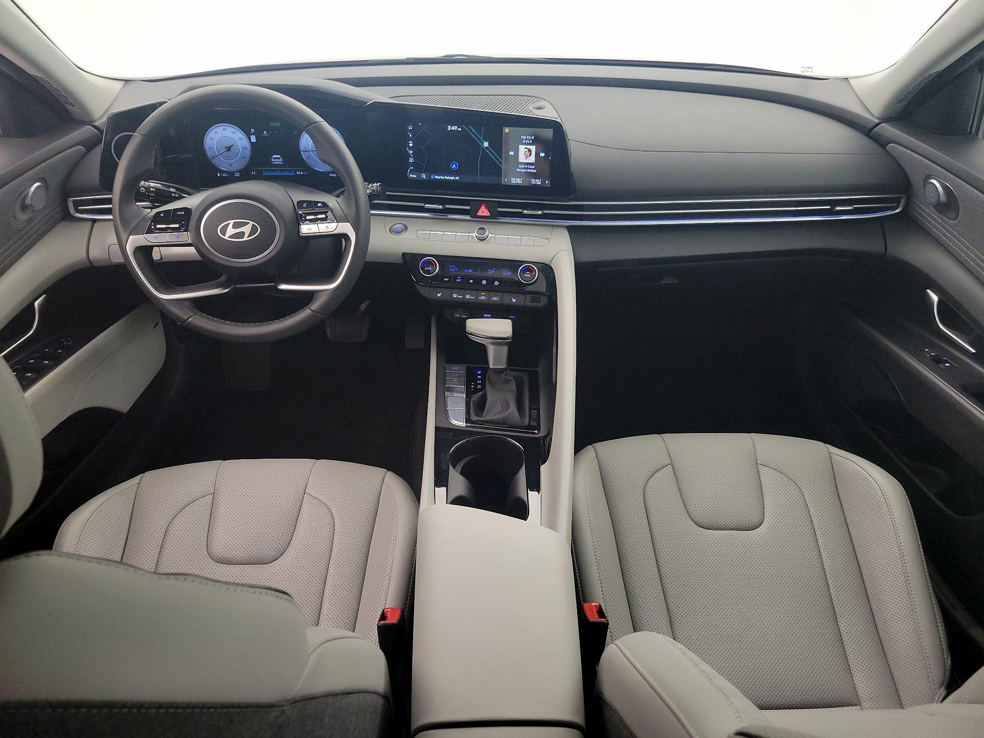 Thumbnail: 2024 Hyundai Elantra - 9