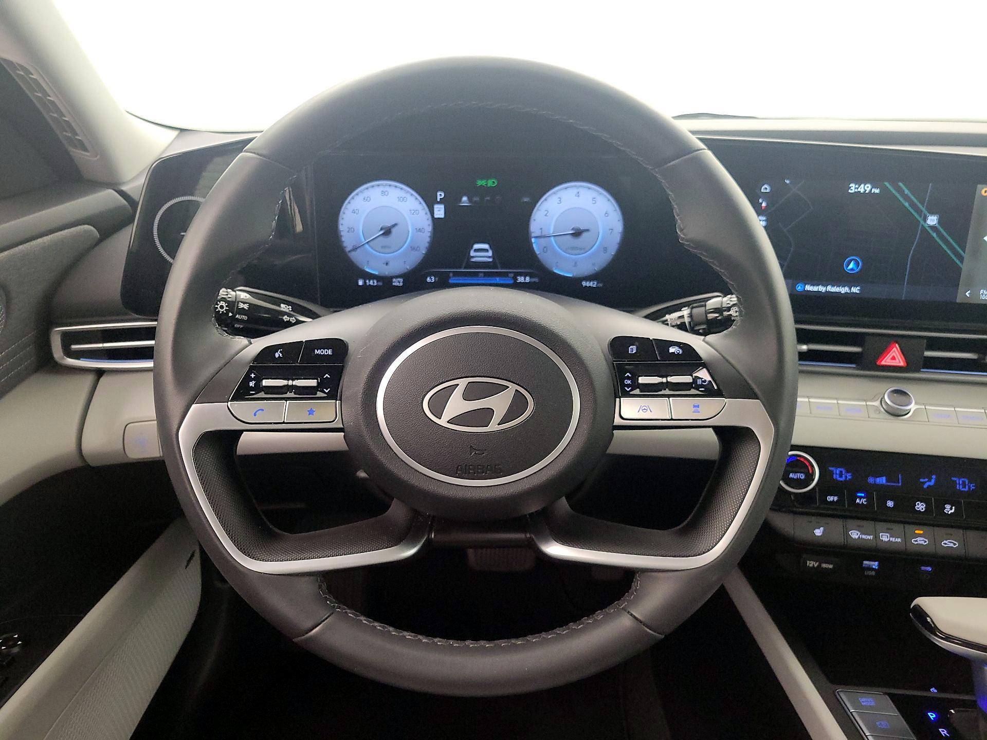 Thumbnail: 2024 Hyundai Elantra - 10