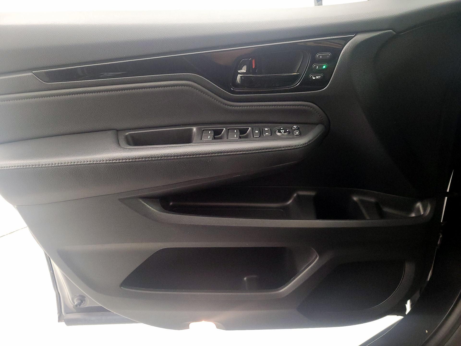 Thumbnail: 2022 Honda Odyssey - 12