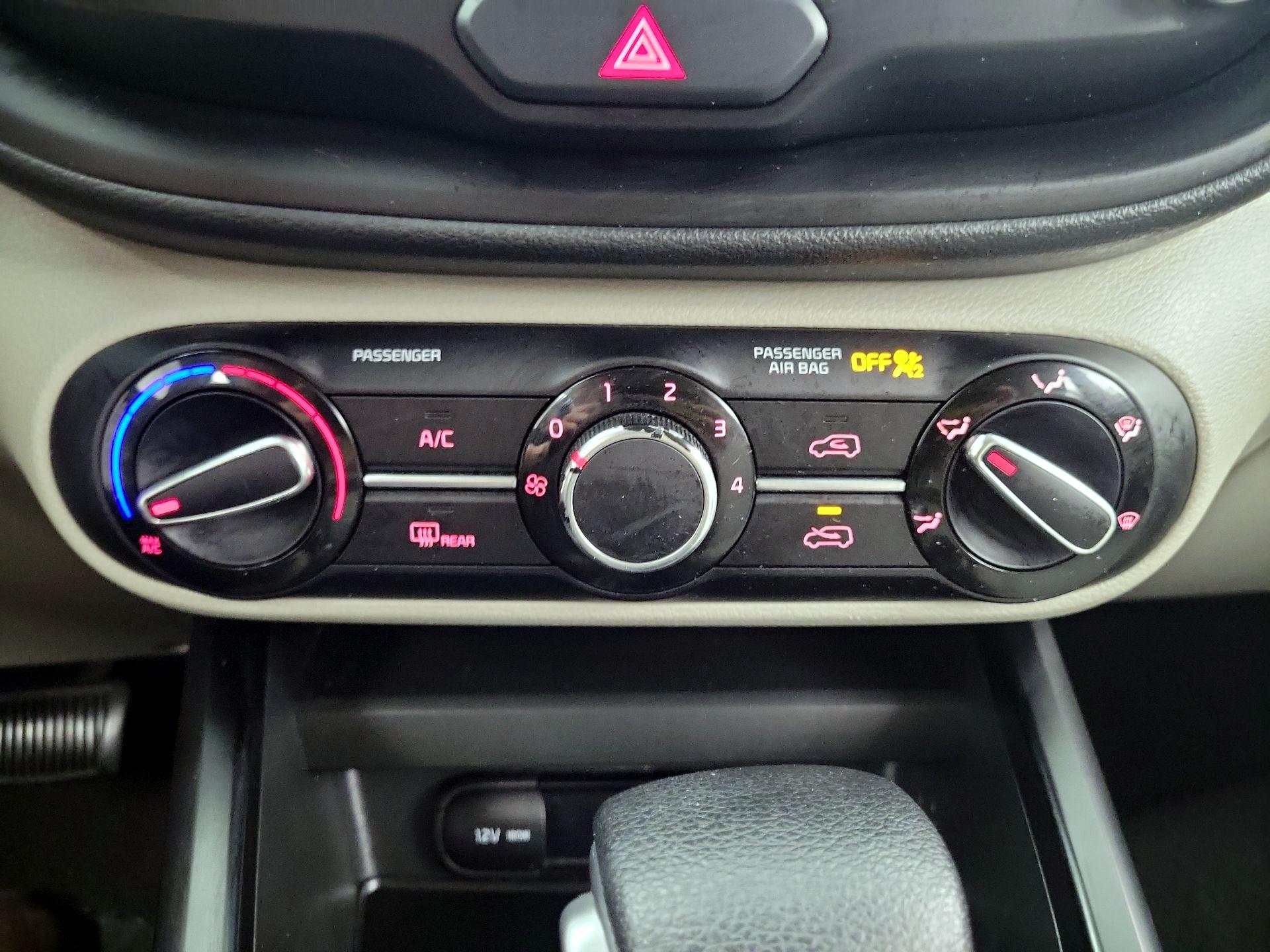 Thumbnail: 2020 Kia Soul - 16