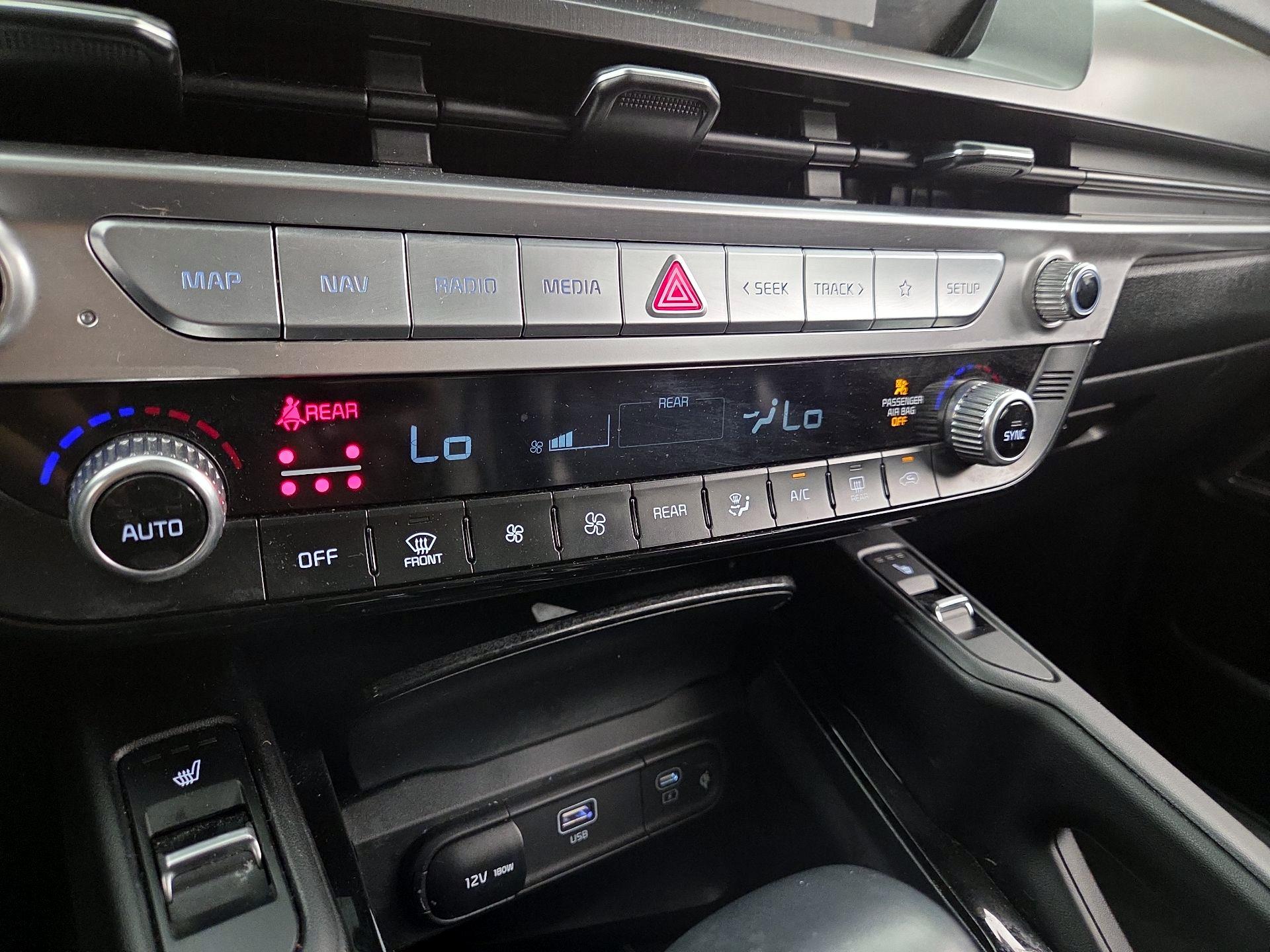 Thumbnail: 2024 Kia Telluride - 17