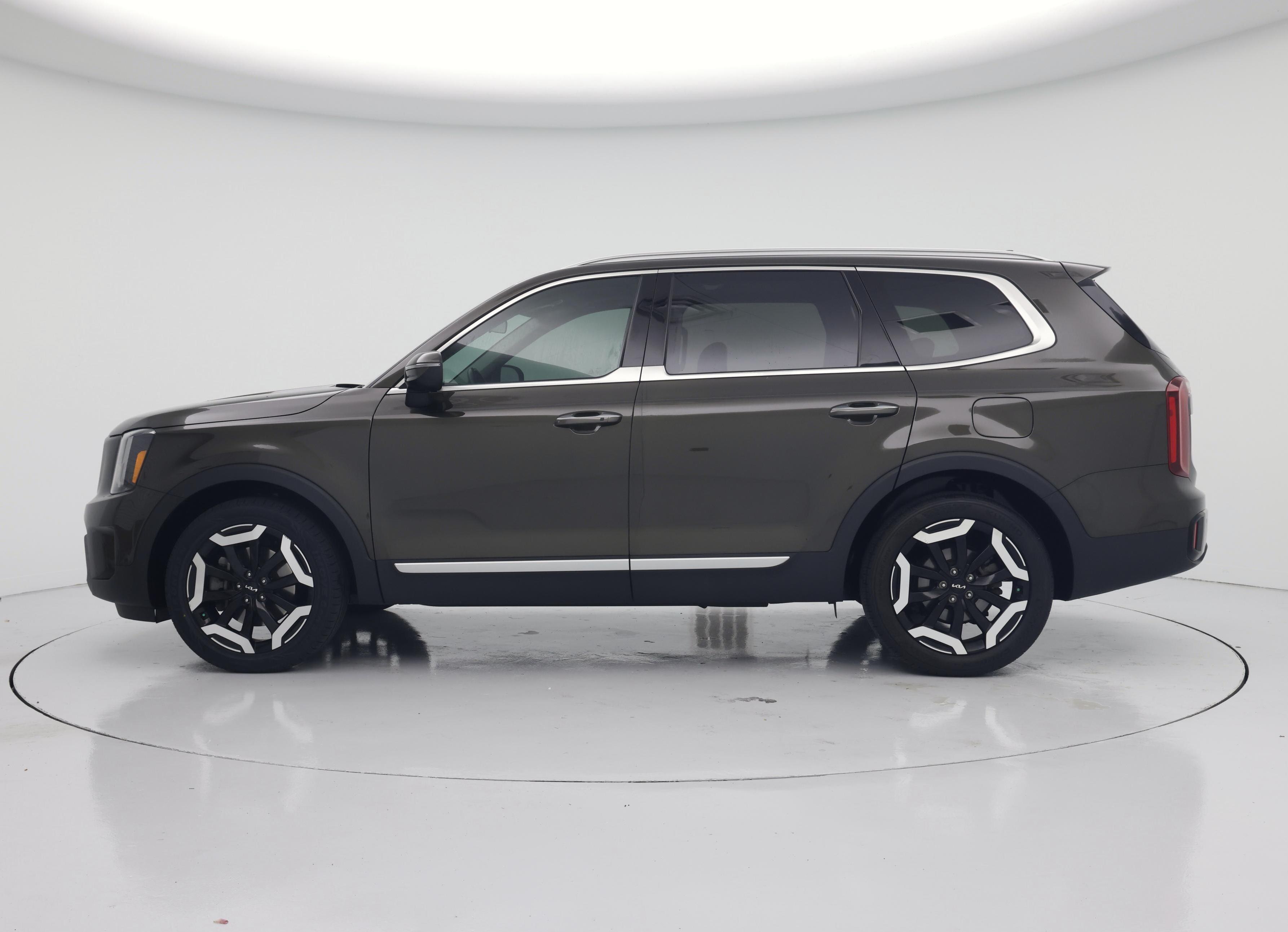 Thumbnail: 2024 Kia Telluride - 3