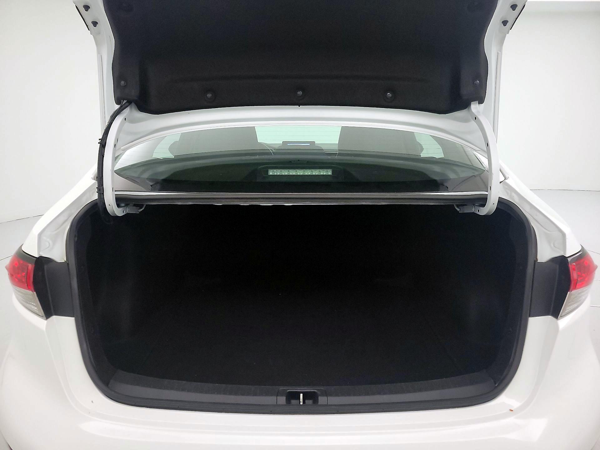 Thumbnail: 2023 Toyota Corolla - 20