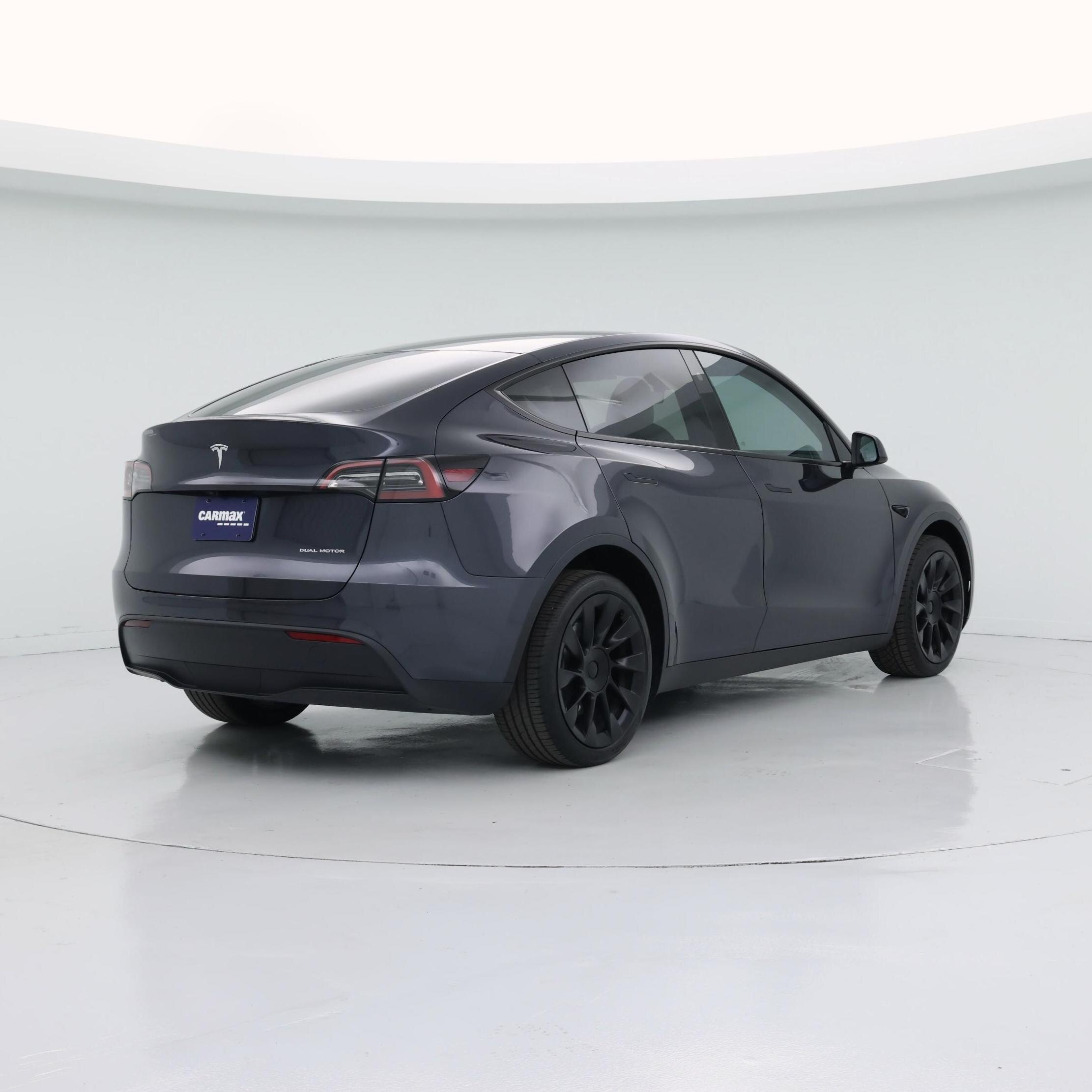 Thumbnail: 2025 Tesla Model Y - 8