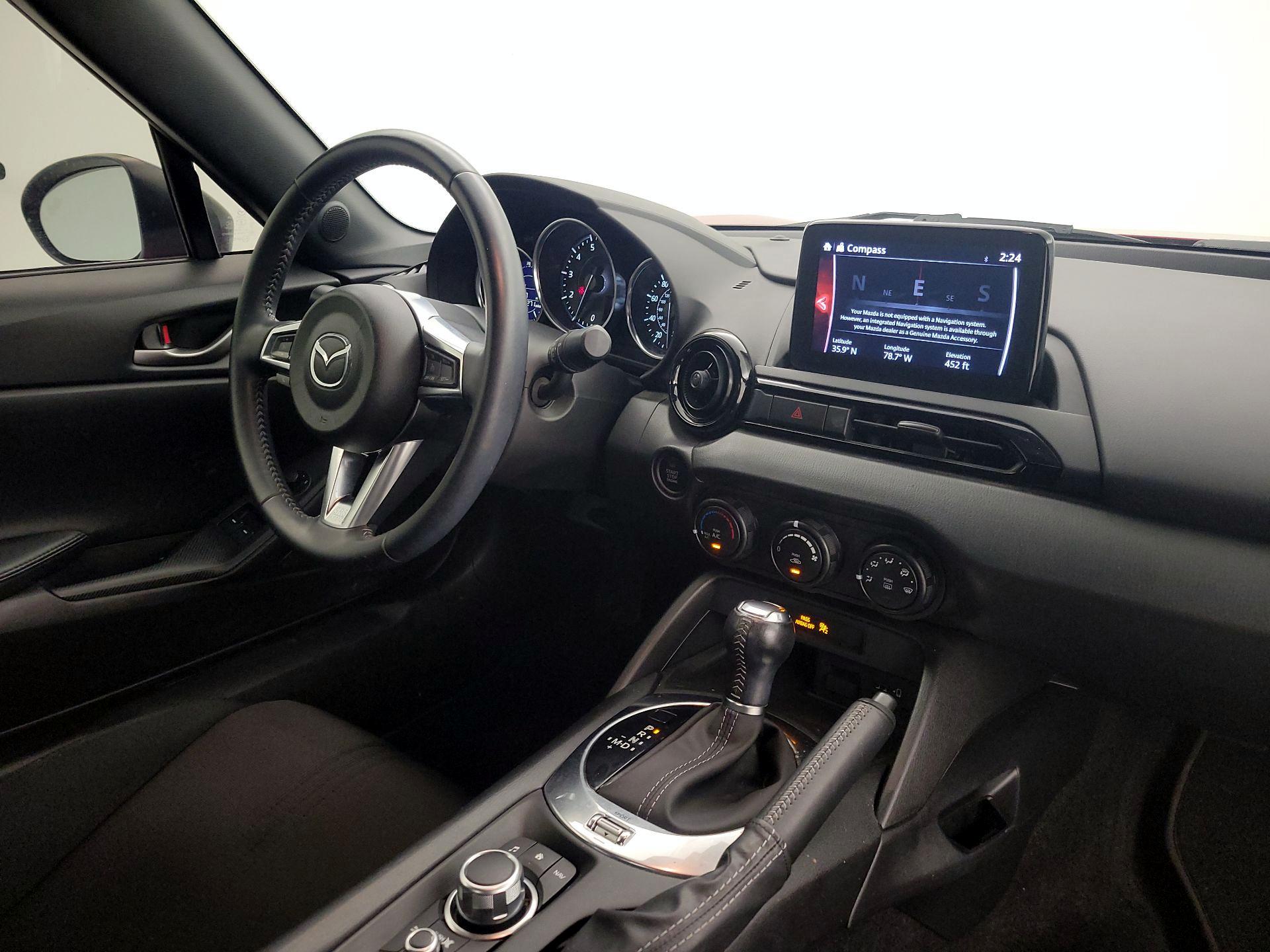 Thumbnail: 2021 Mazda MX-5 Miata - 10