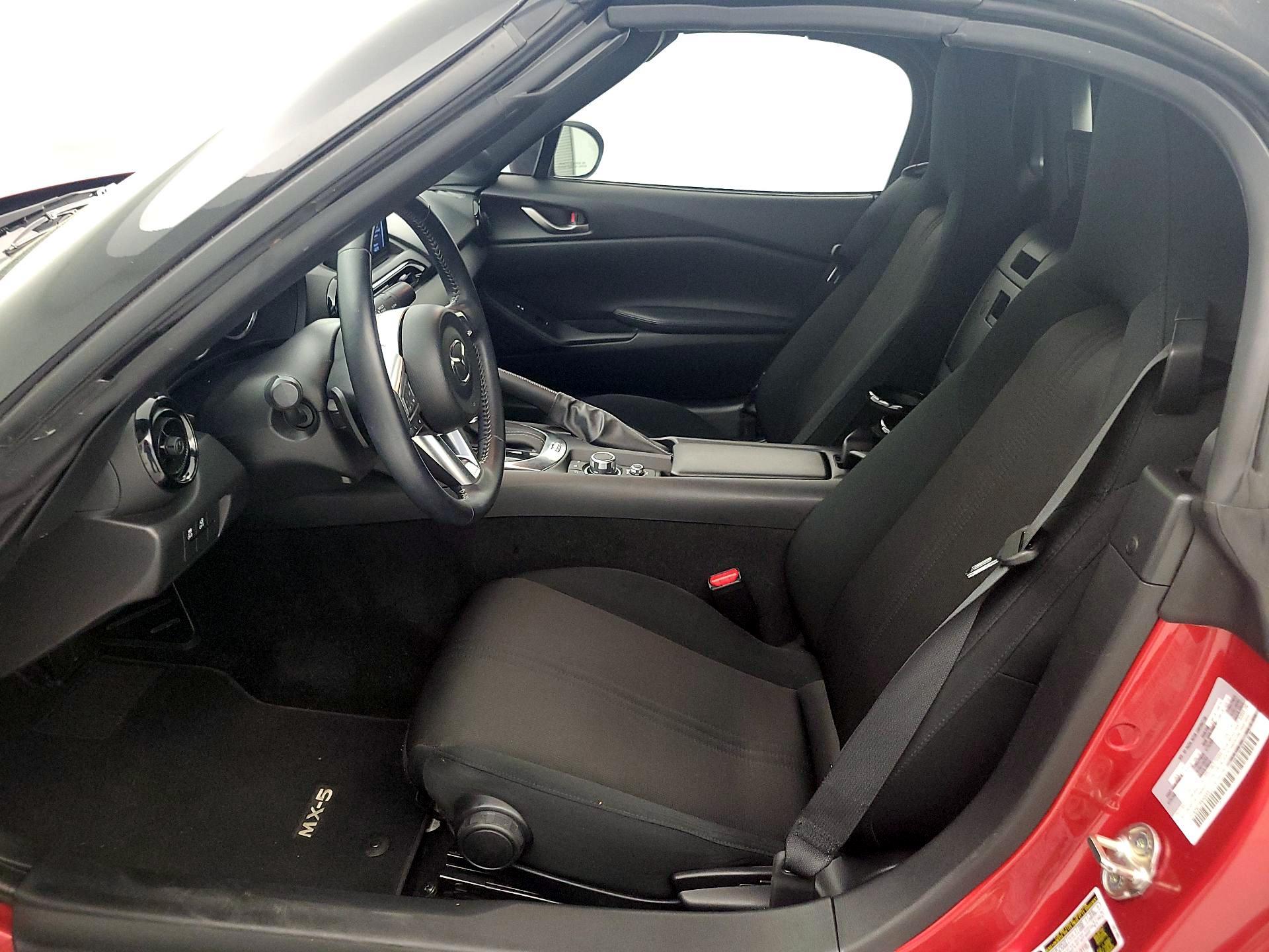 Thumbnail: 2021 Mazda MX-5 Miata - 11