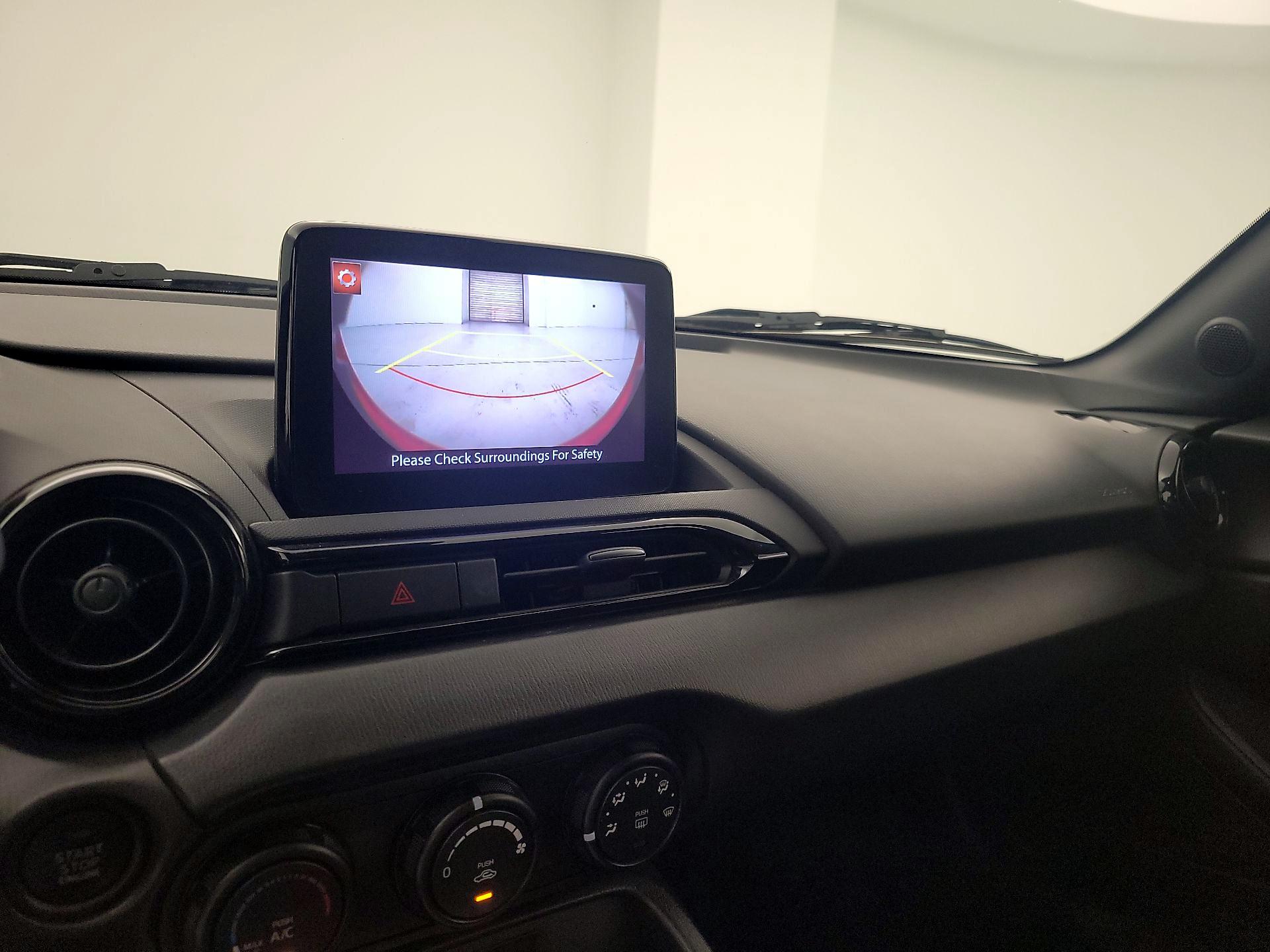 Thumbnail: 2021 Mazda MX-5 Miata - 14