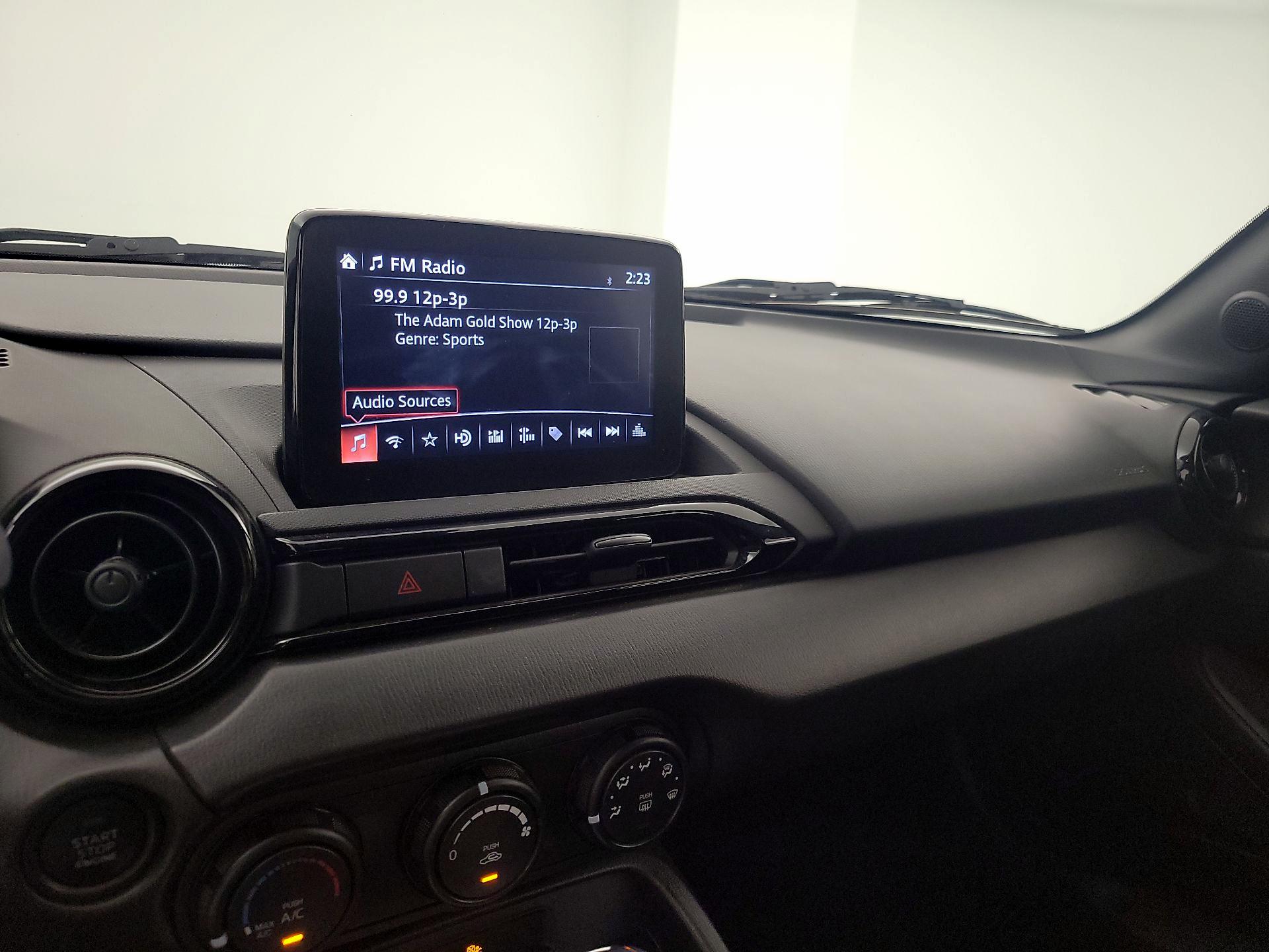 Thumbnail: 2021 Mazda MX-5 Miata - 15