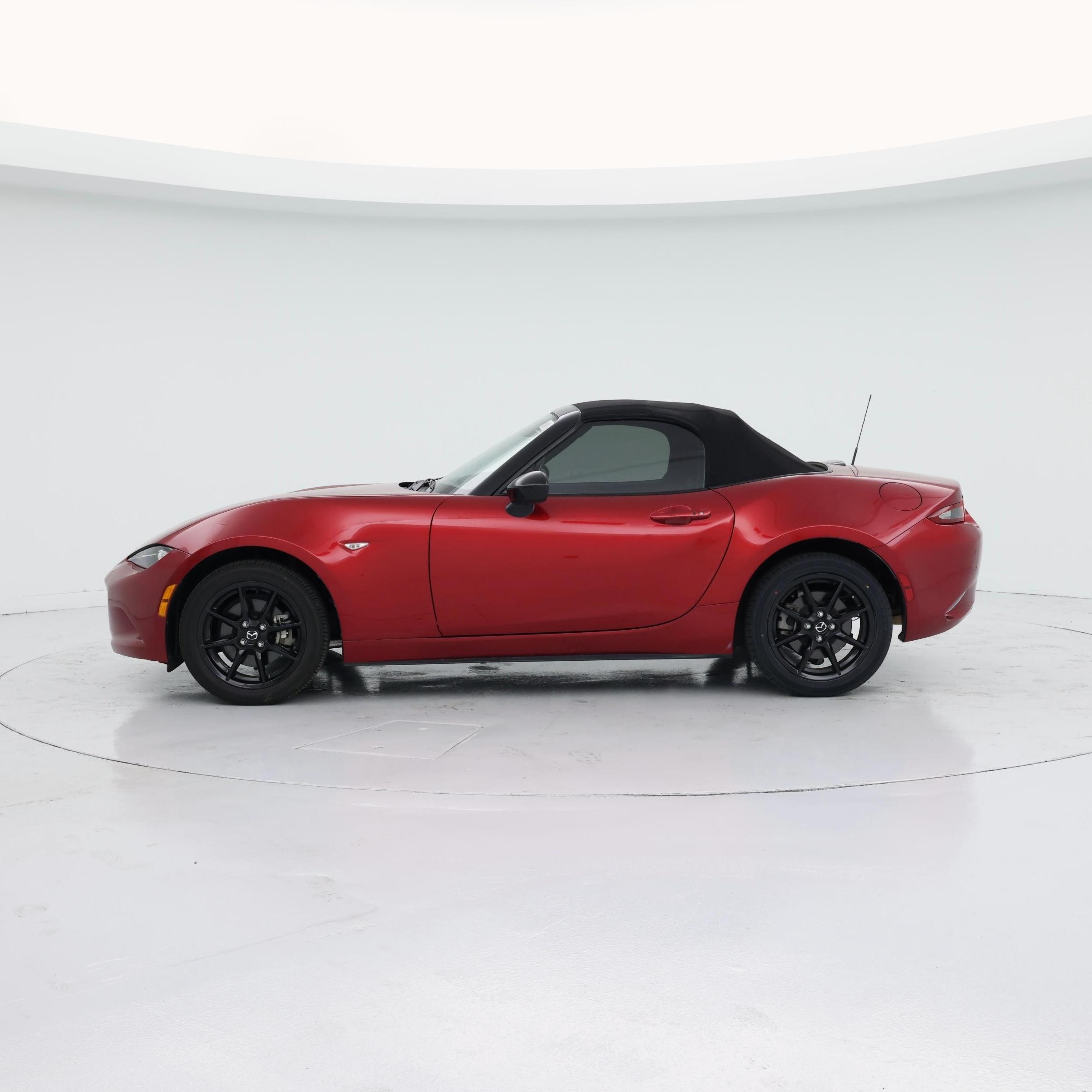 Thumbnail: 2021 Mazda MX-5 Miata - 3