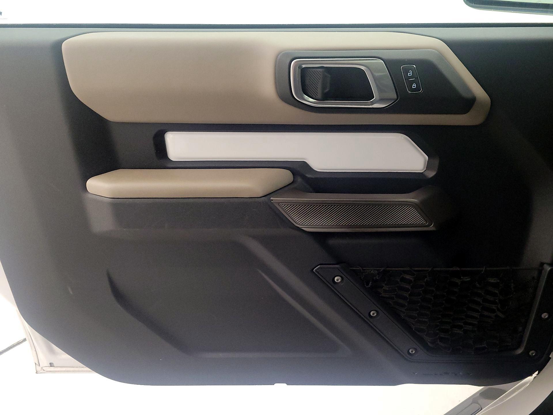 Thumbnail: 2022 Ford Bronco - 12