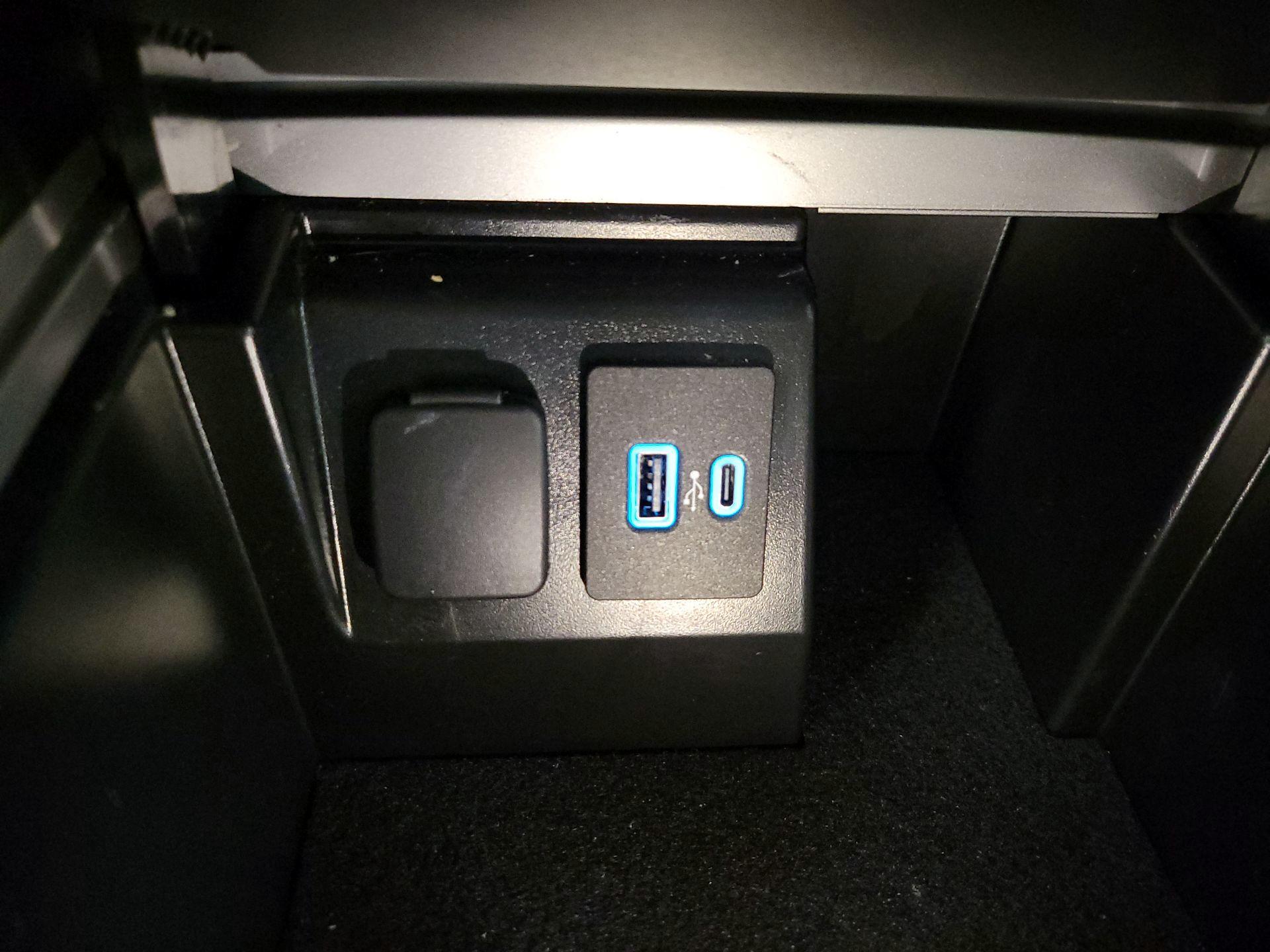 Thumbnail: 2024 Ford Explorer - 19