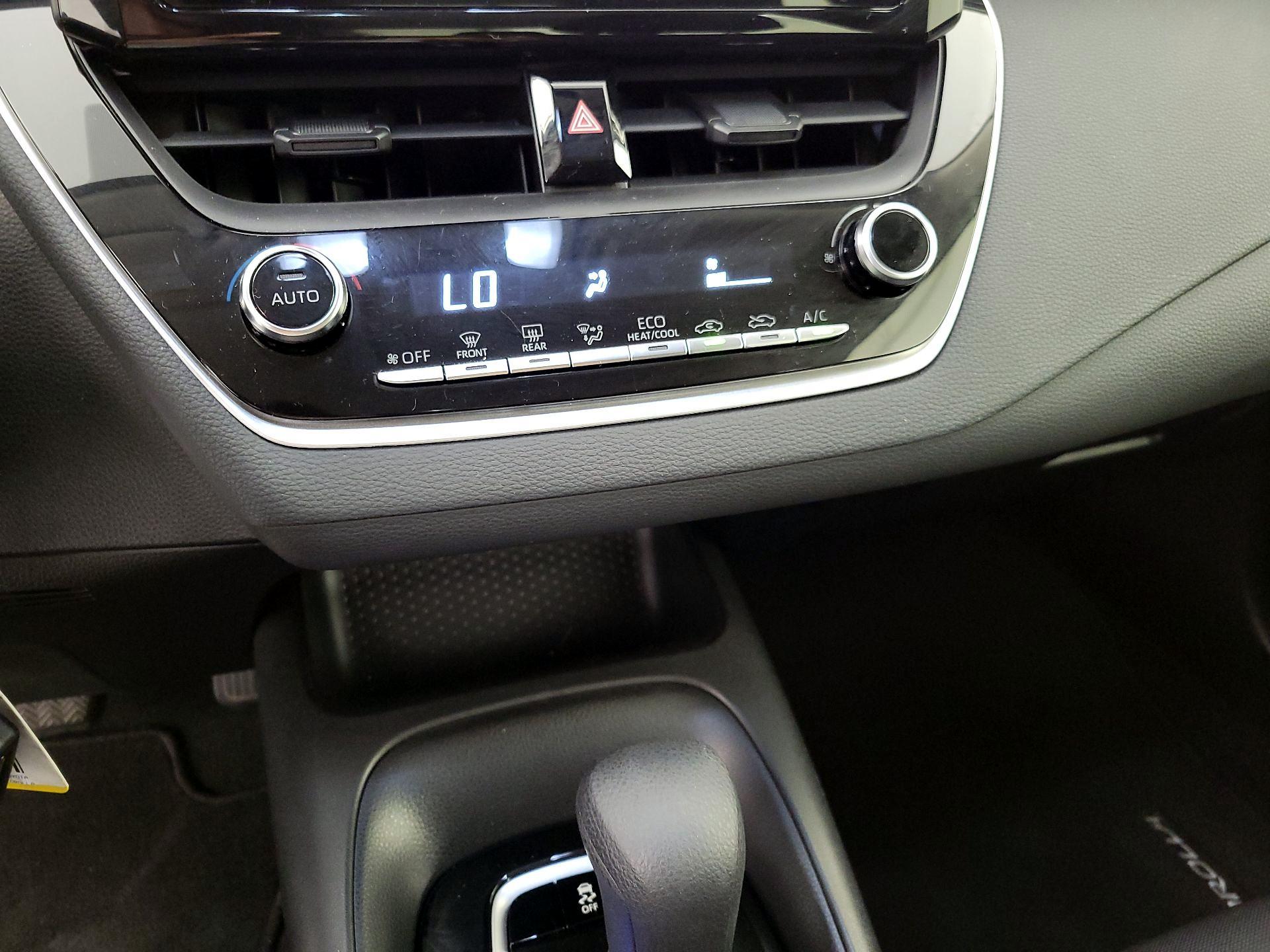 Thumbnail: 2022 Toyota Corolla - 16