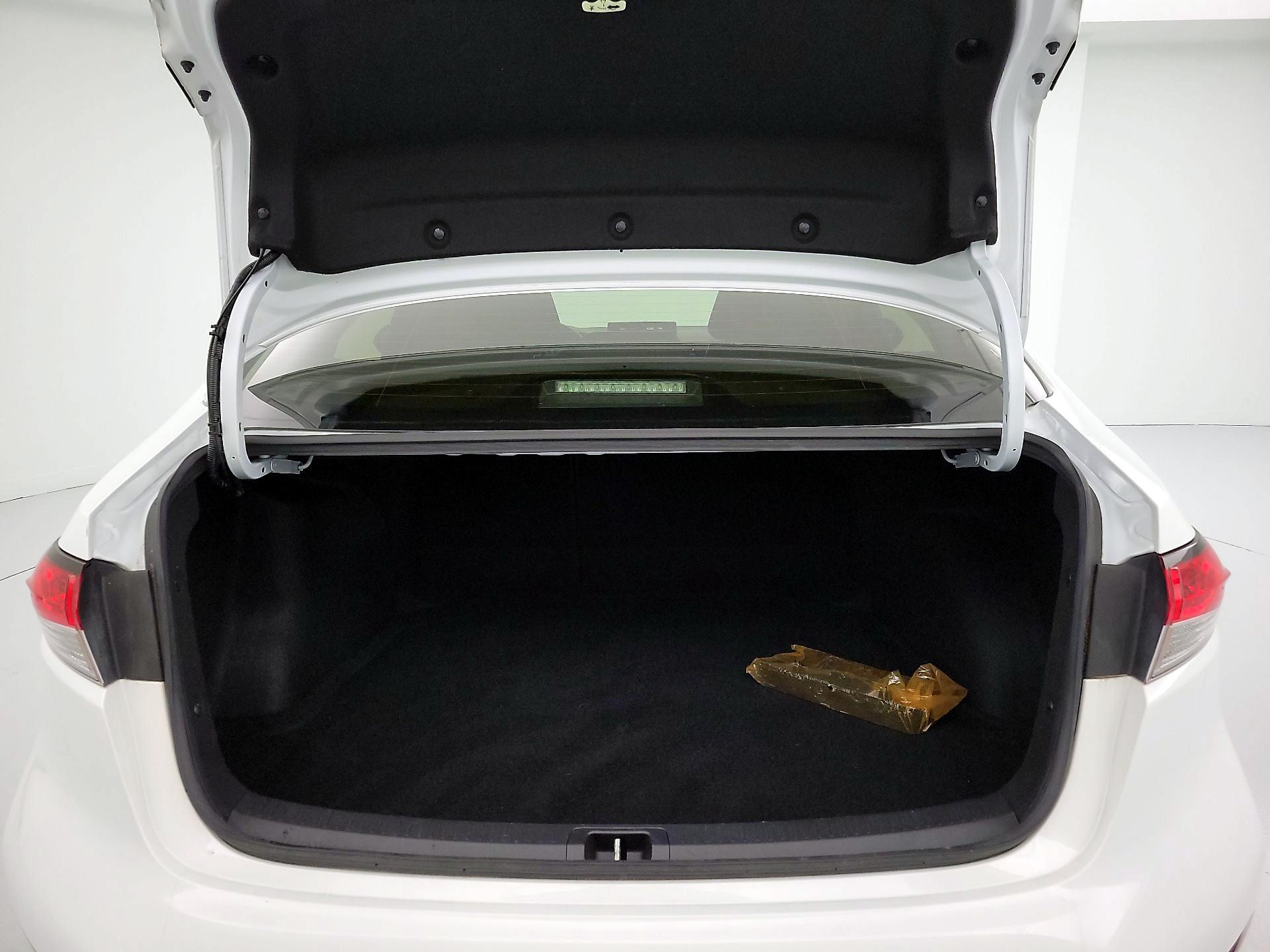 Thumbnail: 2022 Toyota Corolla - 20